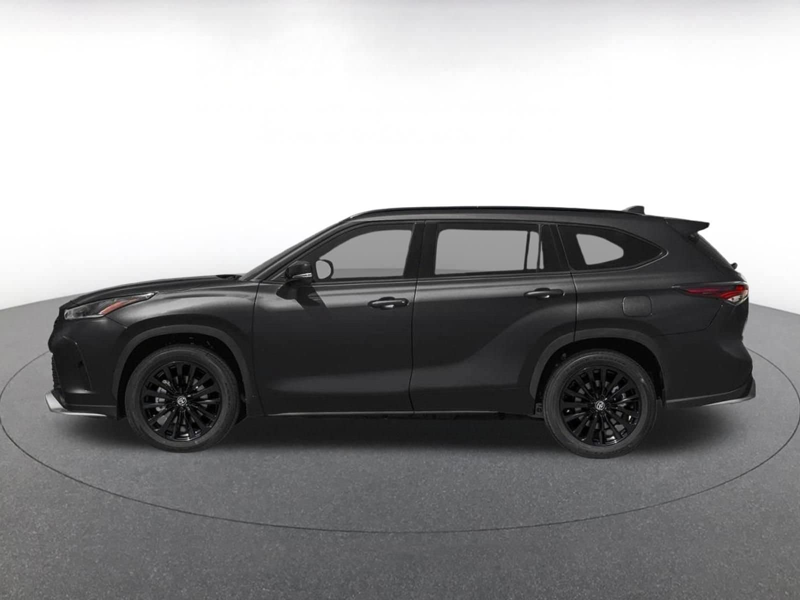 Thumbnail: 2025 Toyota Highlander - 3