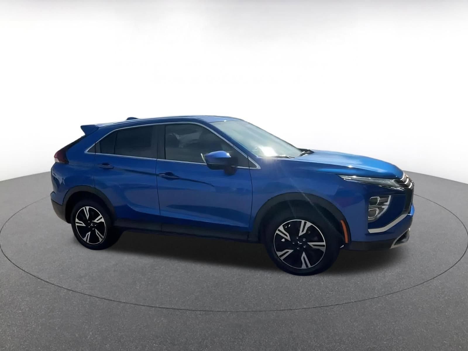 Thumbnail: 2023 Mitsubishi Eclipse Cross - 2