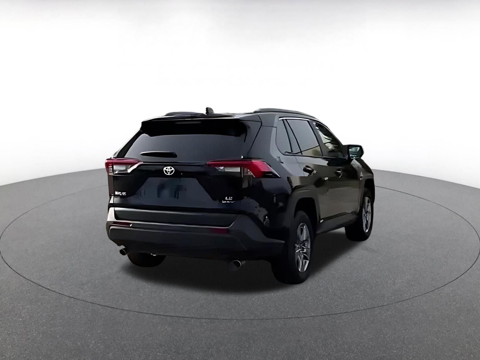 Thumbnail: 2025 Toyota RAV4 - 4