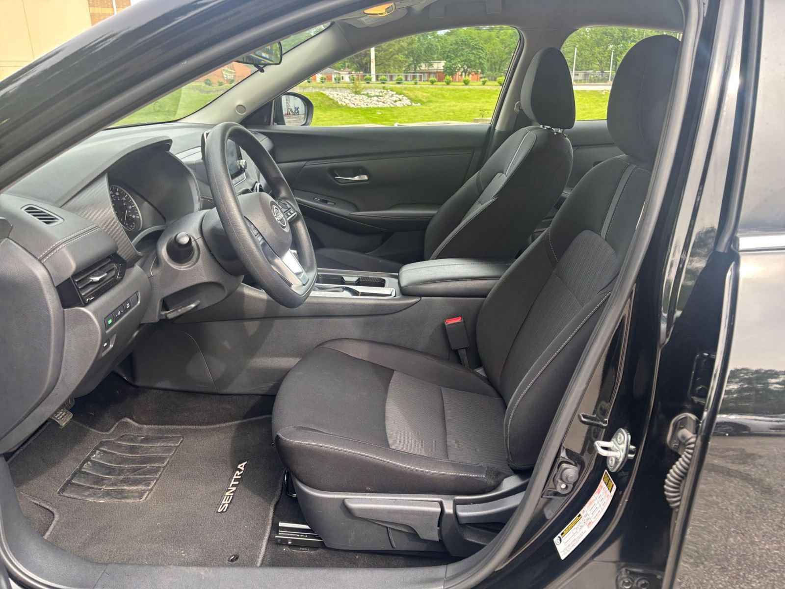 Thumbnail: 2025 Nissan Sentra - 24