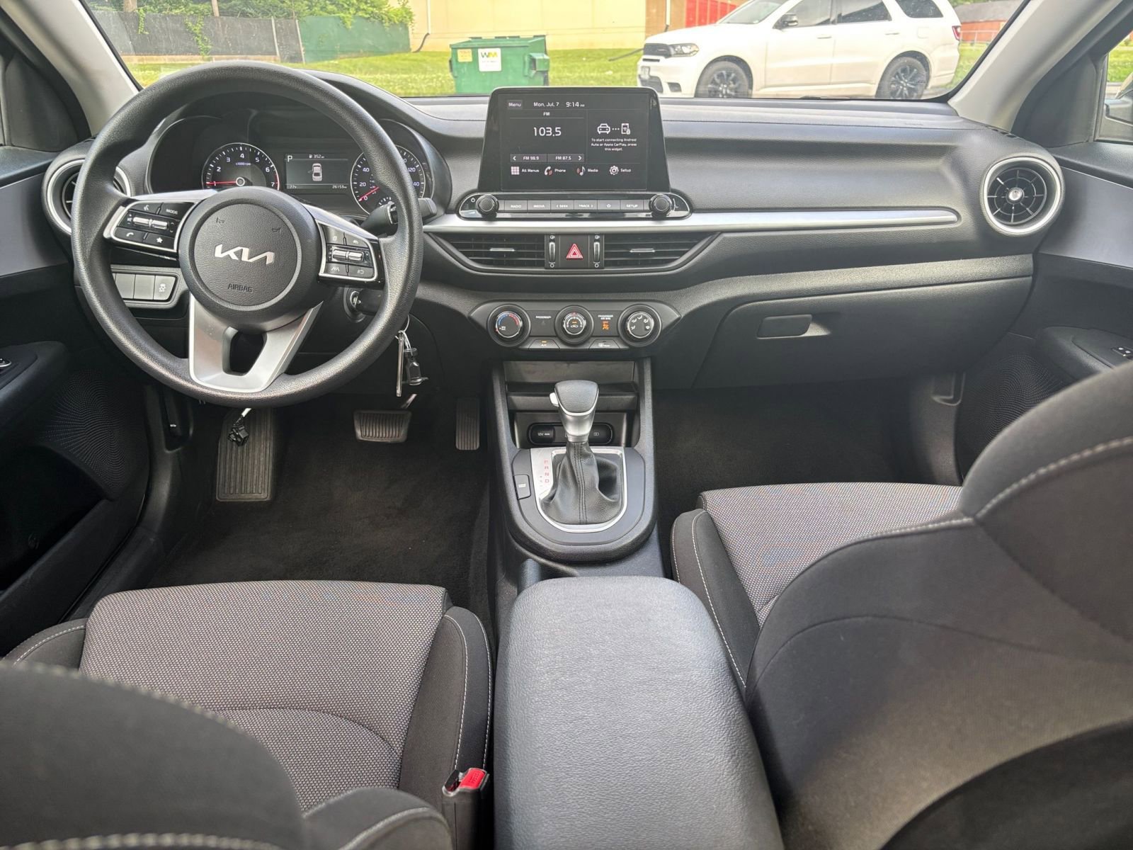 Thumbnail: 2024 Kia Forte - 31