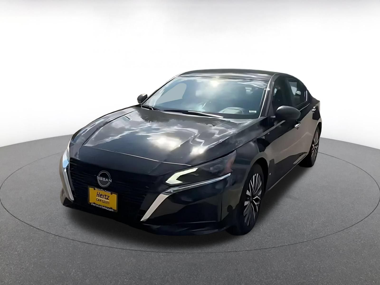 Thumbnail: 2025 Nissan Altima - 6
