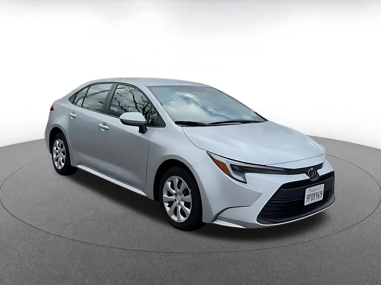 Thumbnail: 2025 Toyota Corolla - 2