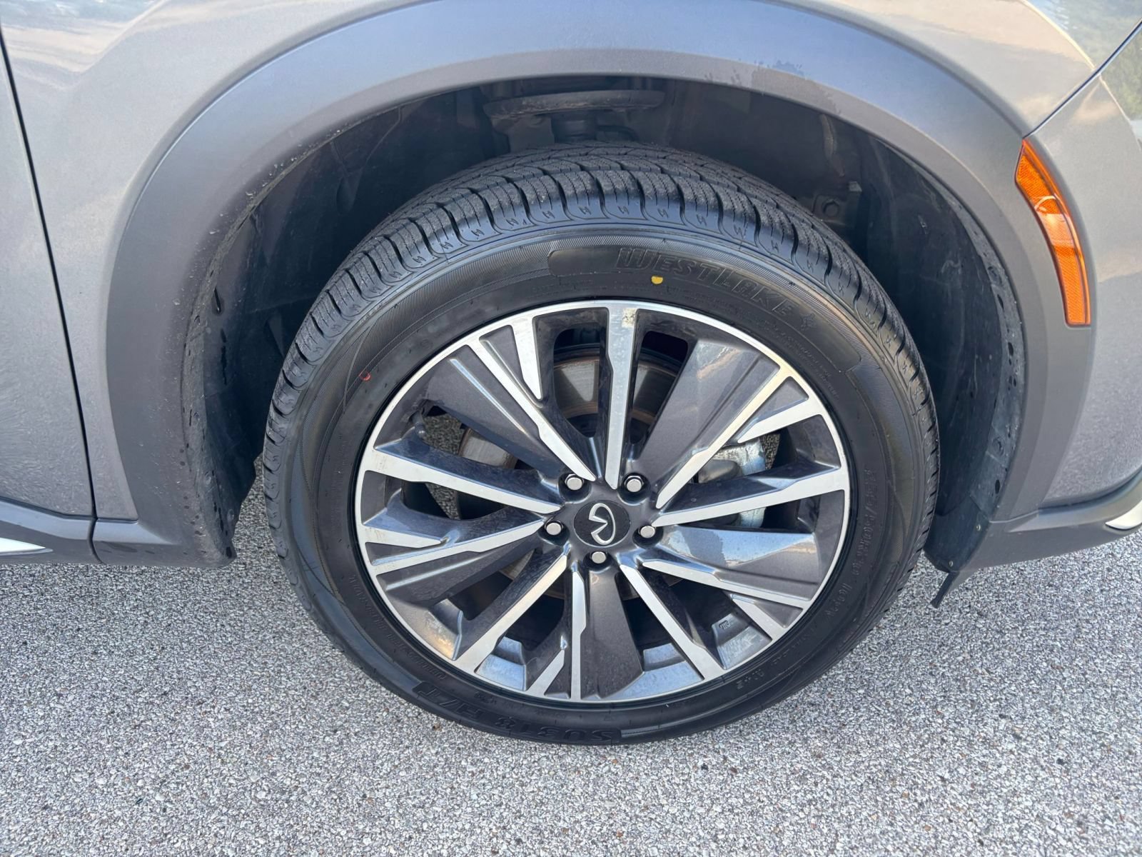 Thumbnail: 2026 INFINITI QX60 - 30