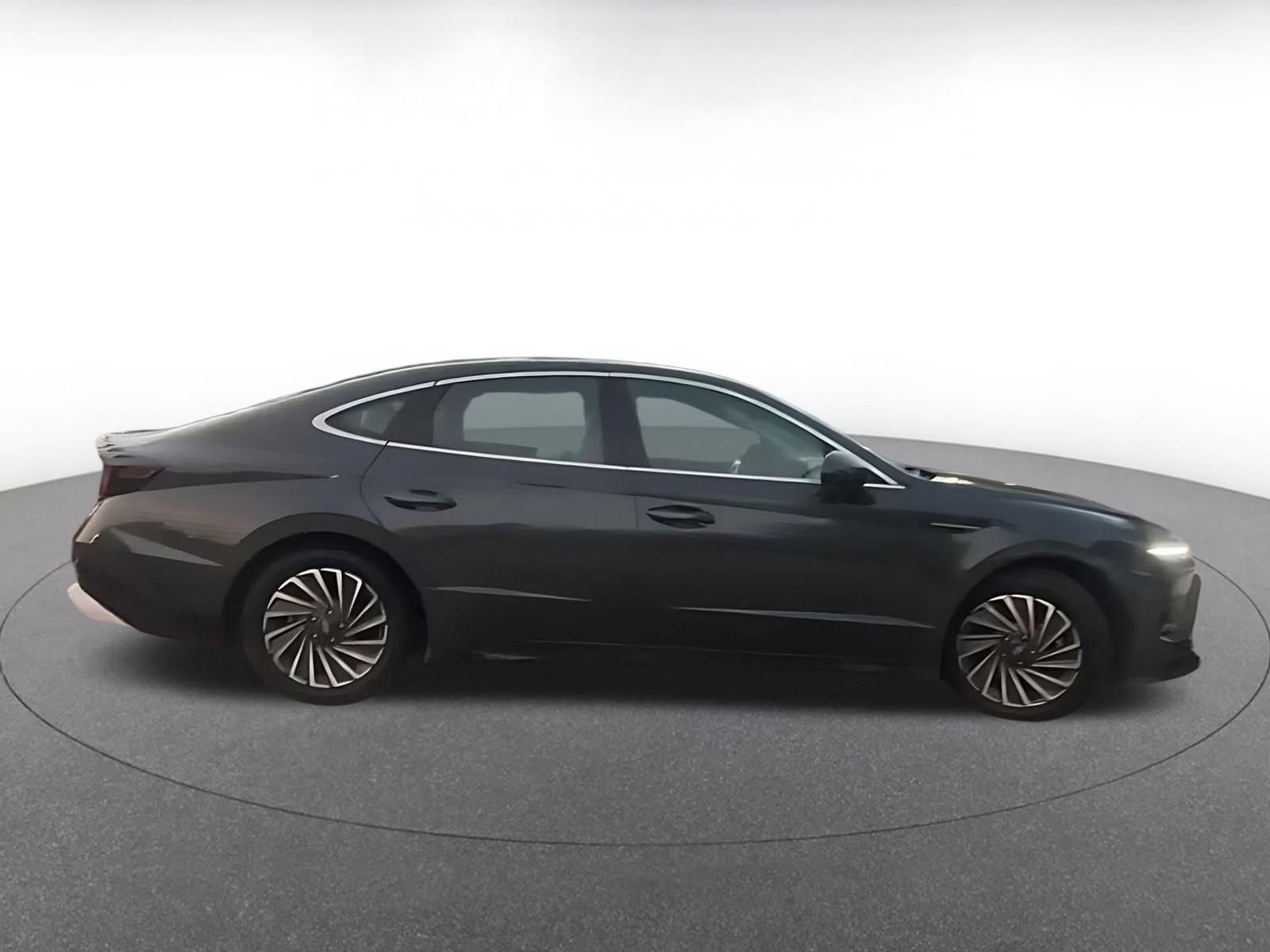 Thumbnail: 2025 Hyundai Sonata - 10