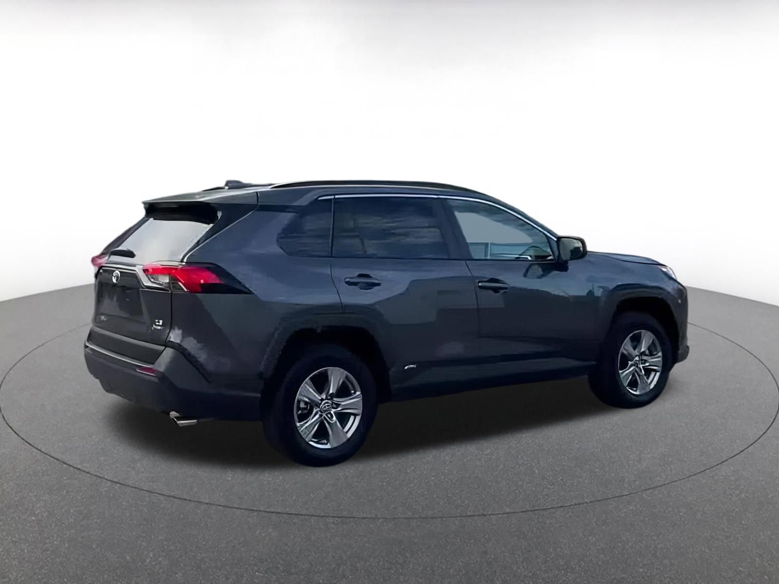 Thumbnail: 2025 Toyota RAV4 - 10