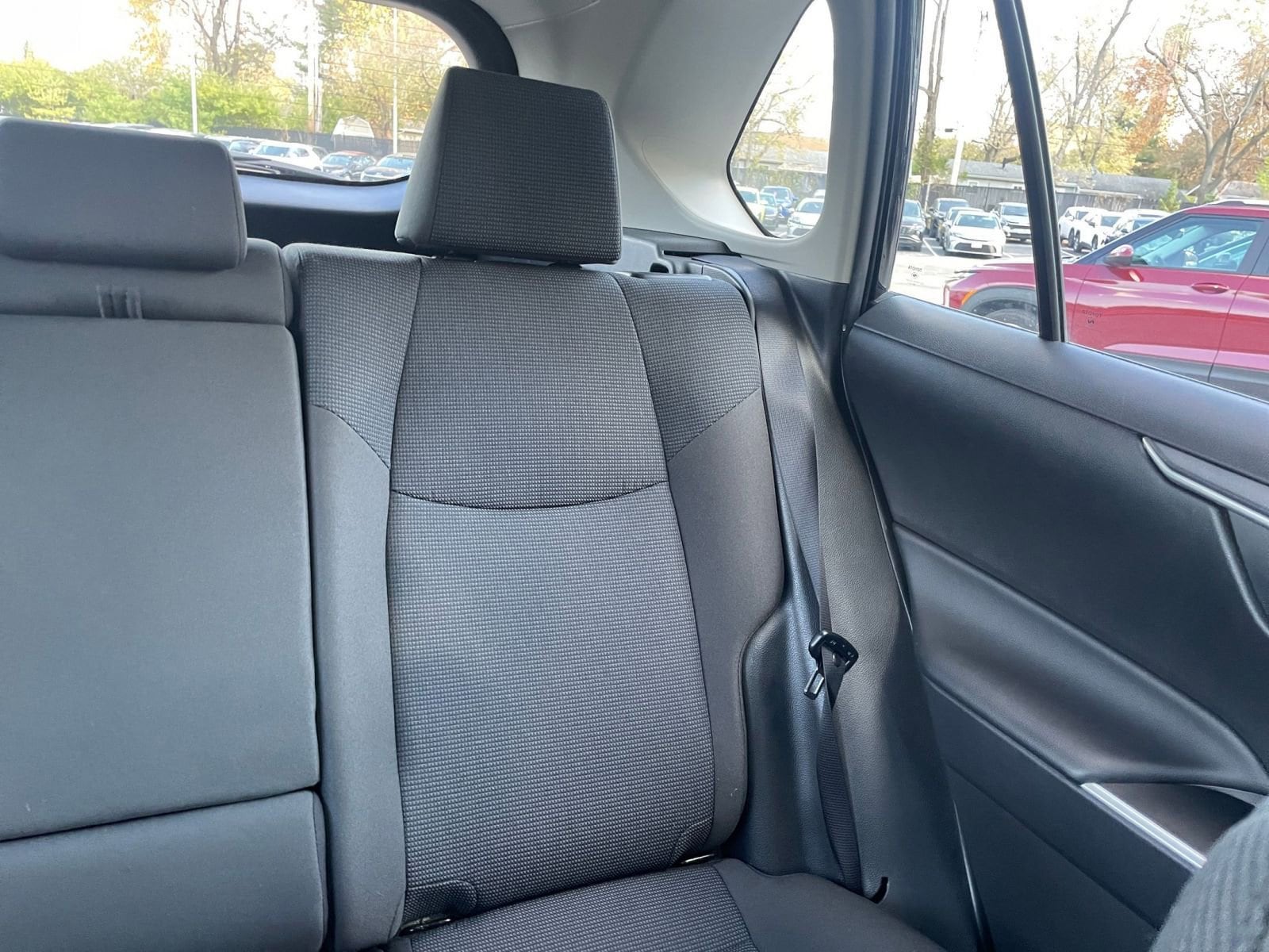 Thumbnail: 2025 Toyota RAV4 - 35