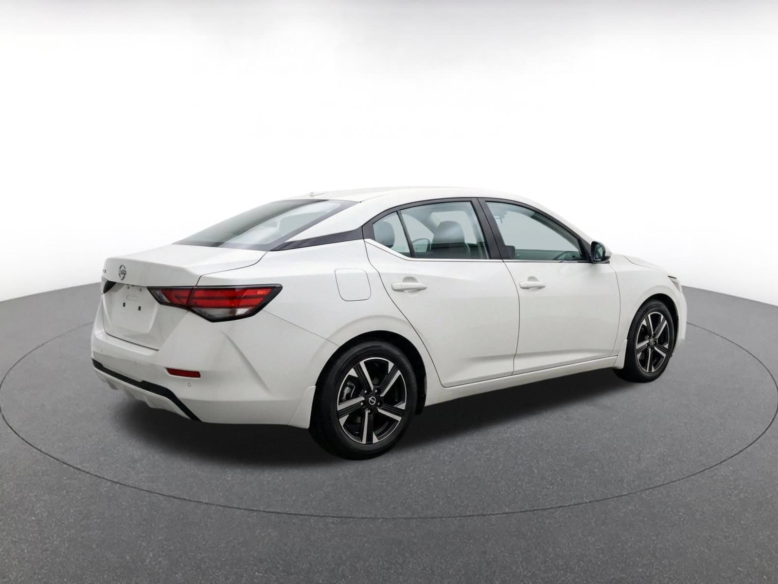 Thumbnail: 2025 Nissan Sentra - 11