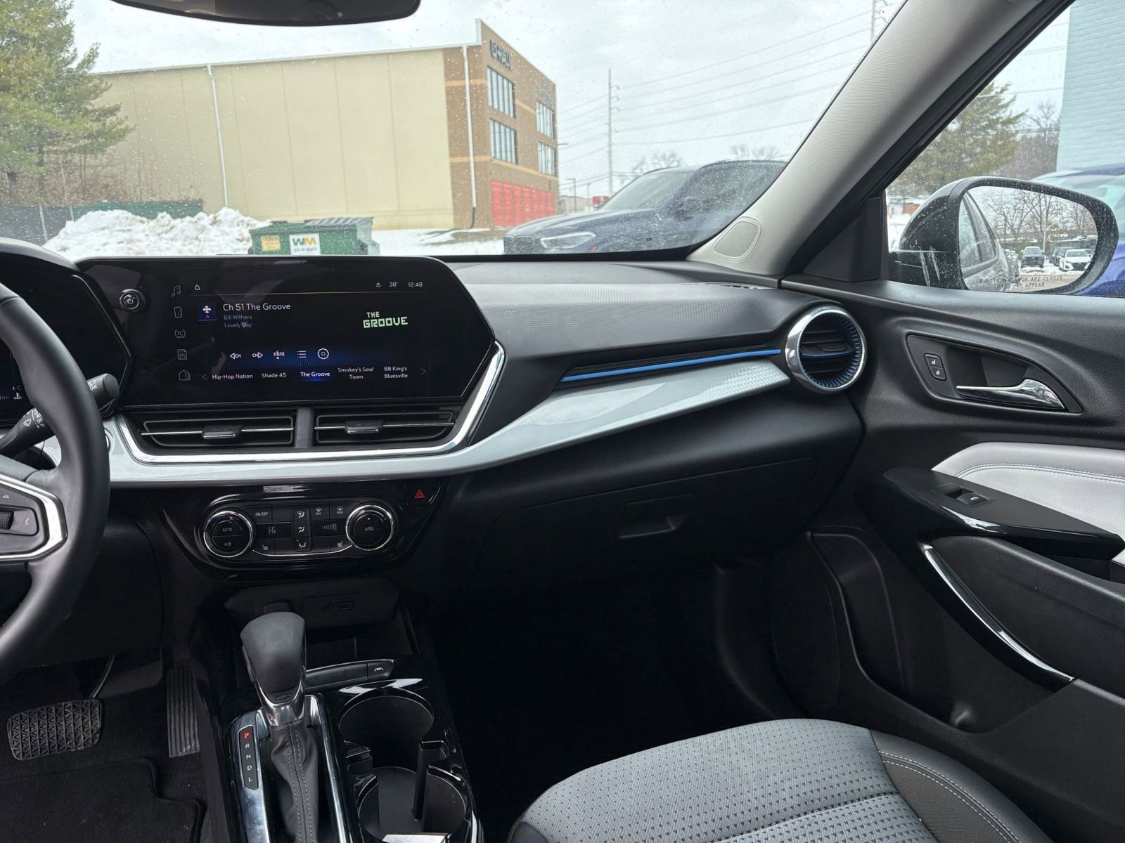 Thumbnail: 2025 Chevrolet Trax - 33