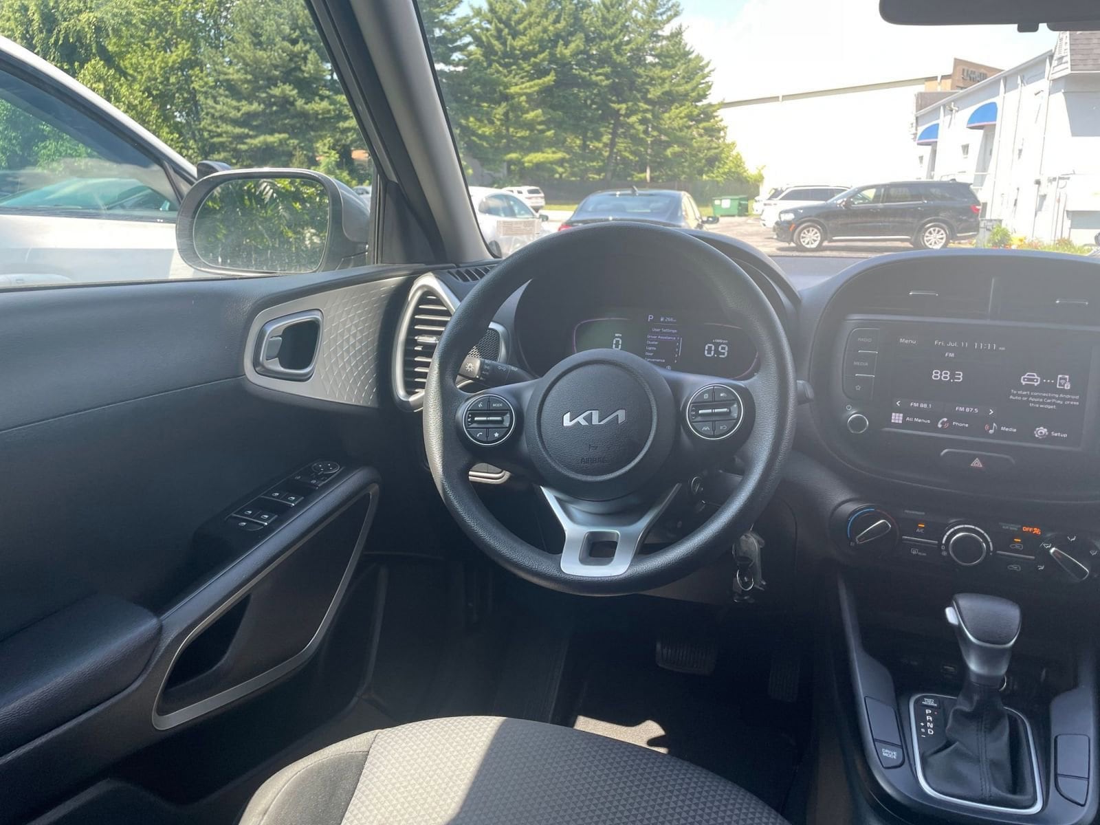 Thumbnail: 2023 Kia Soul - 32