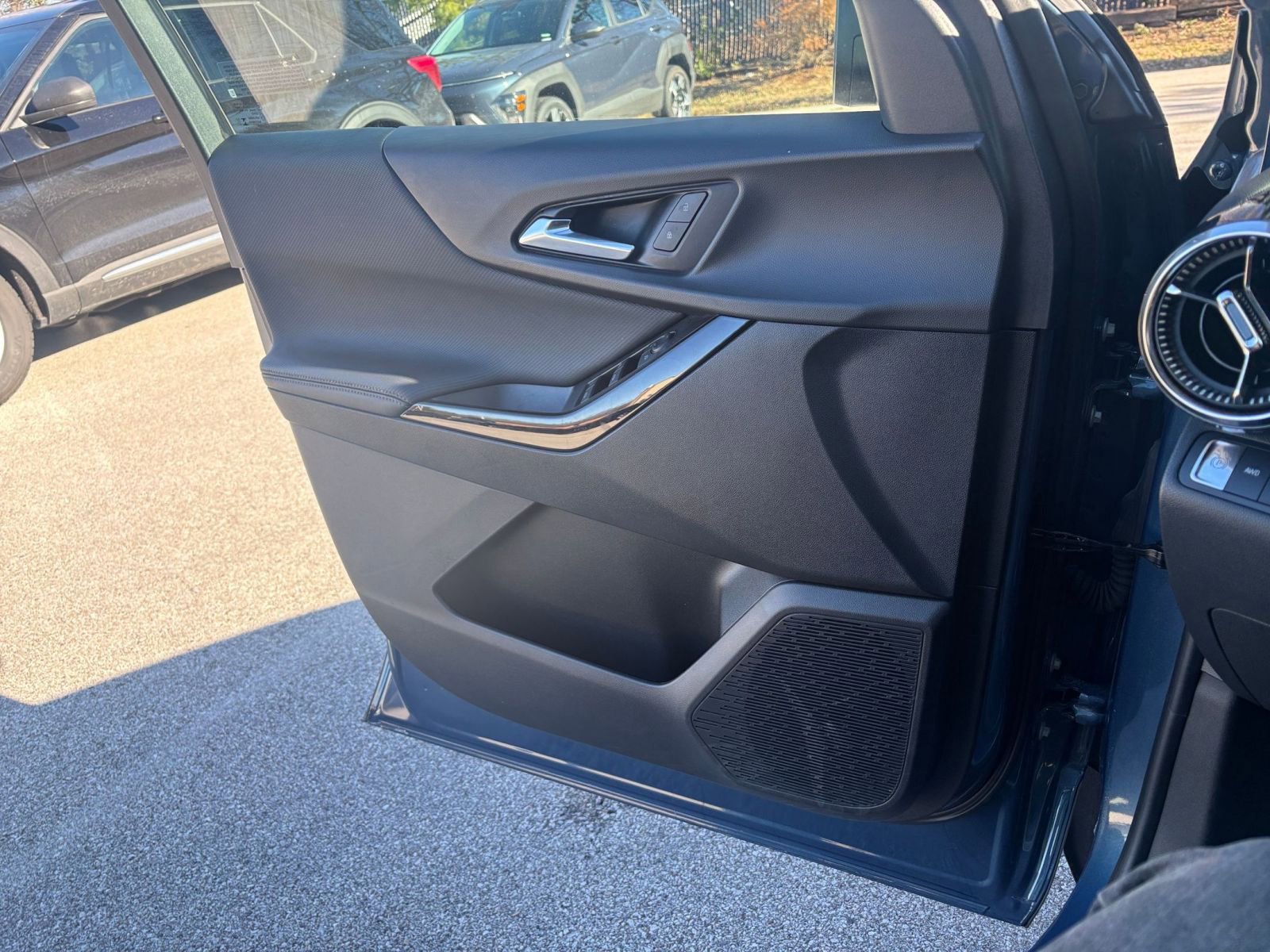 Thumbnail: 2025 Chevrolet Equinox - 20