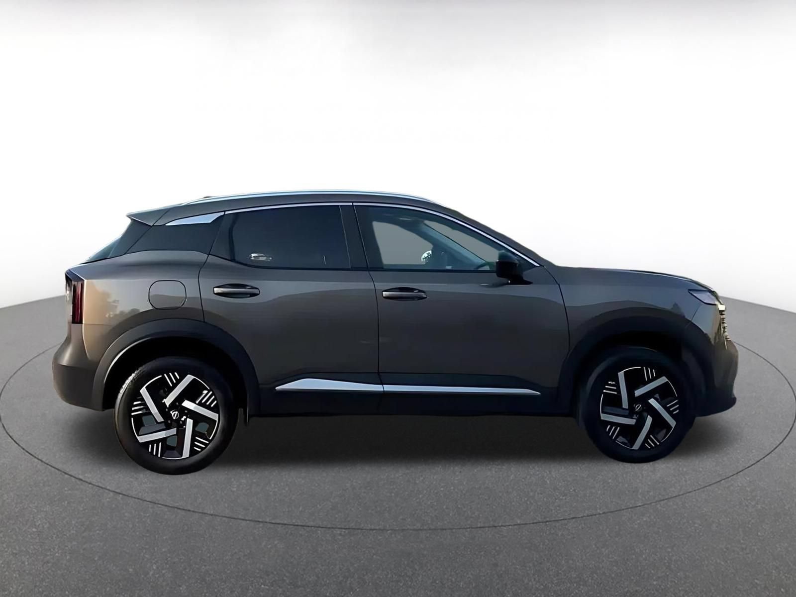 Thumbnail: 2026 Nissan Kicks - 15