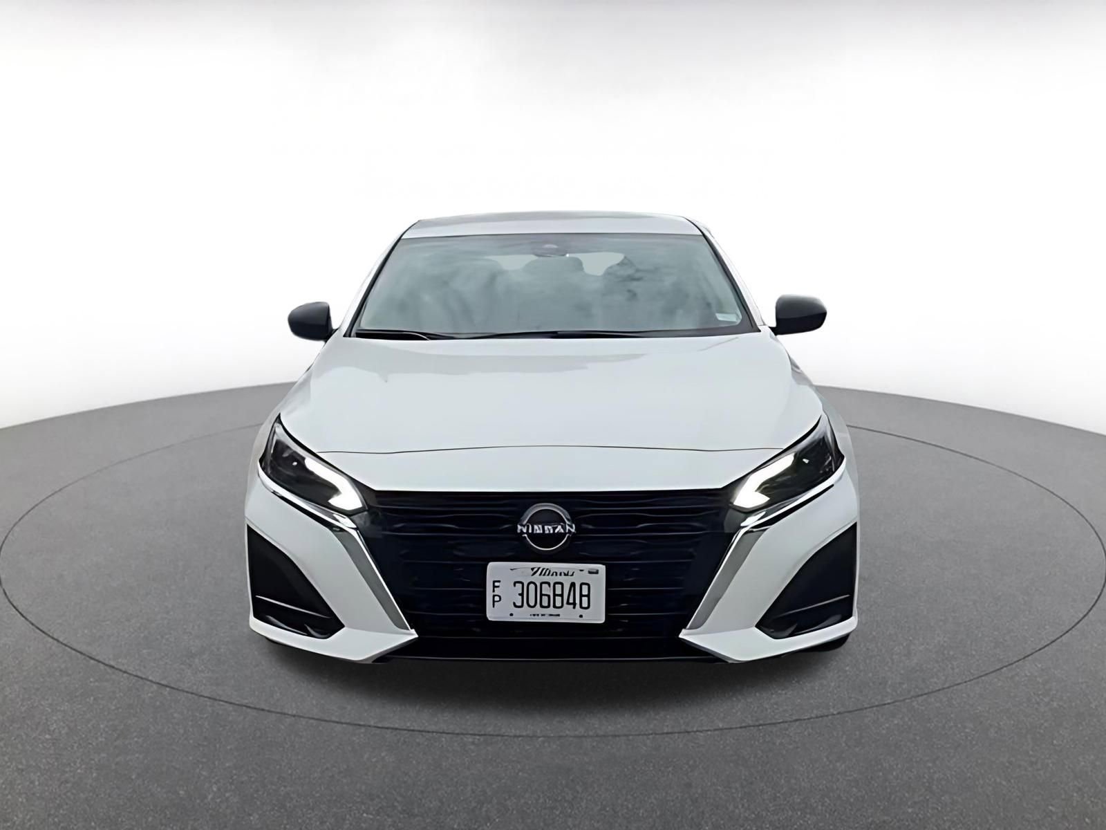 Thumbnail: 2025 Nissan Altima - 4