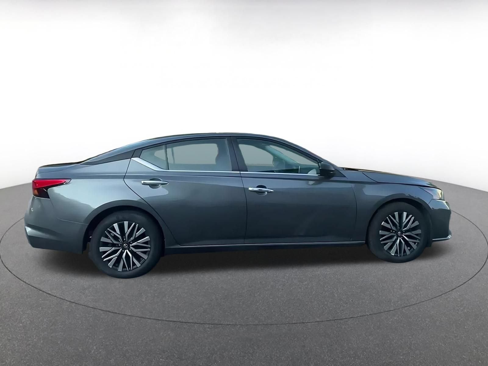 Thumbnail: 2025 Nissan Altima - 16