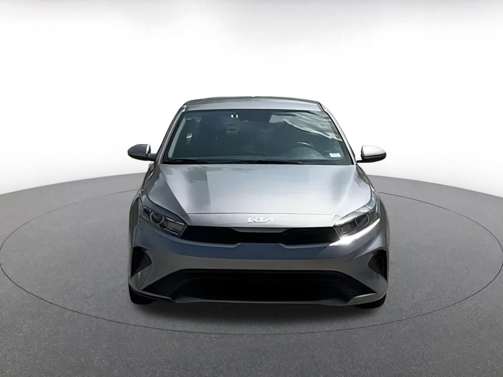 Thumbnail: 2024 Kia Forte - 3