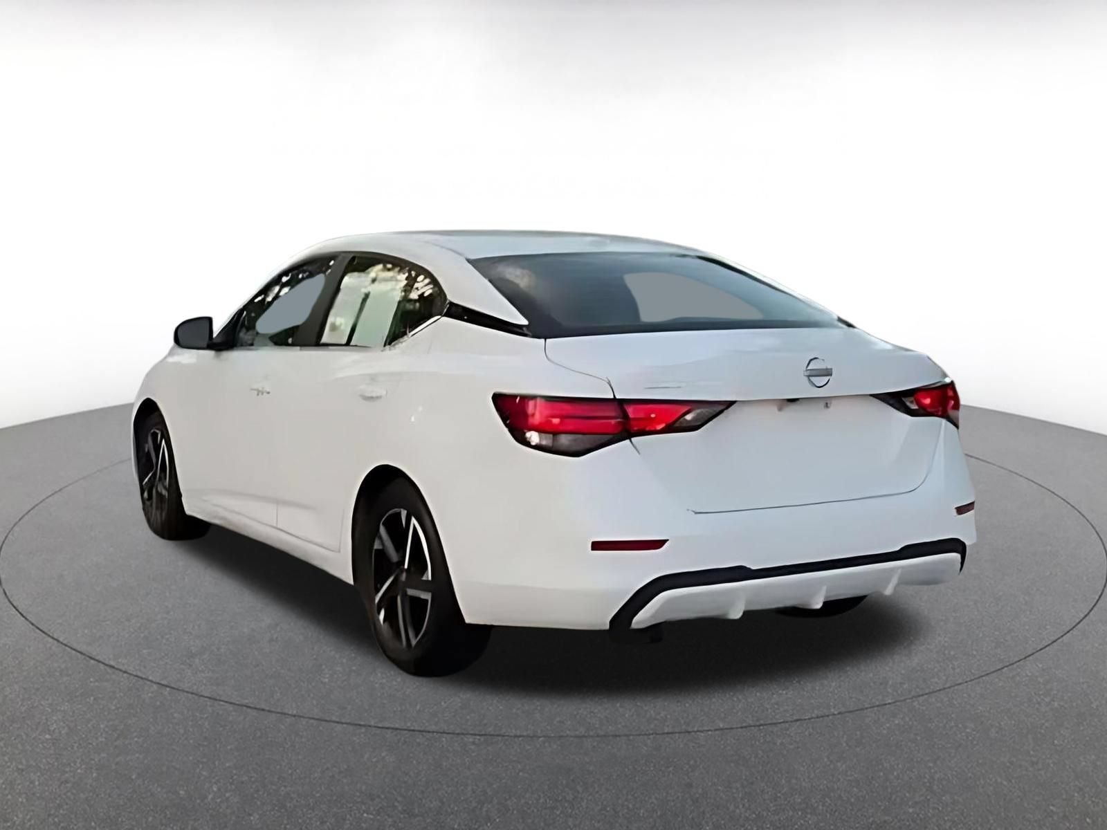 Thumbnail: 2025 Nissan Sentra - 8