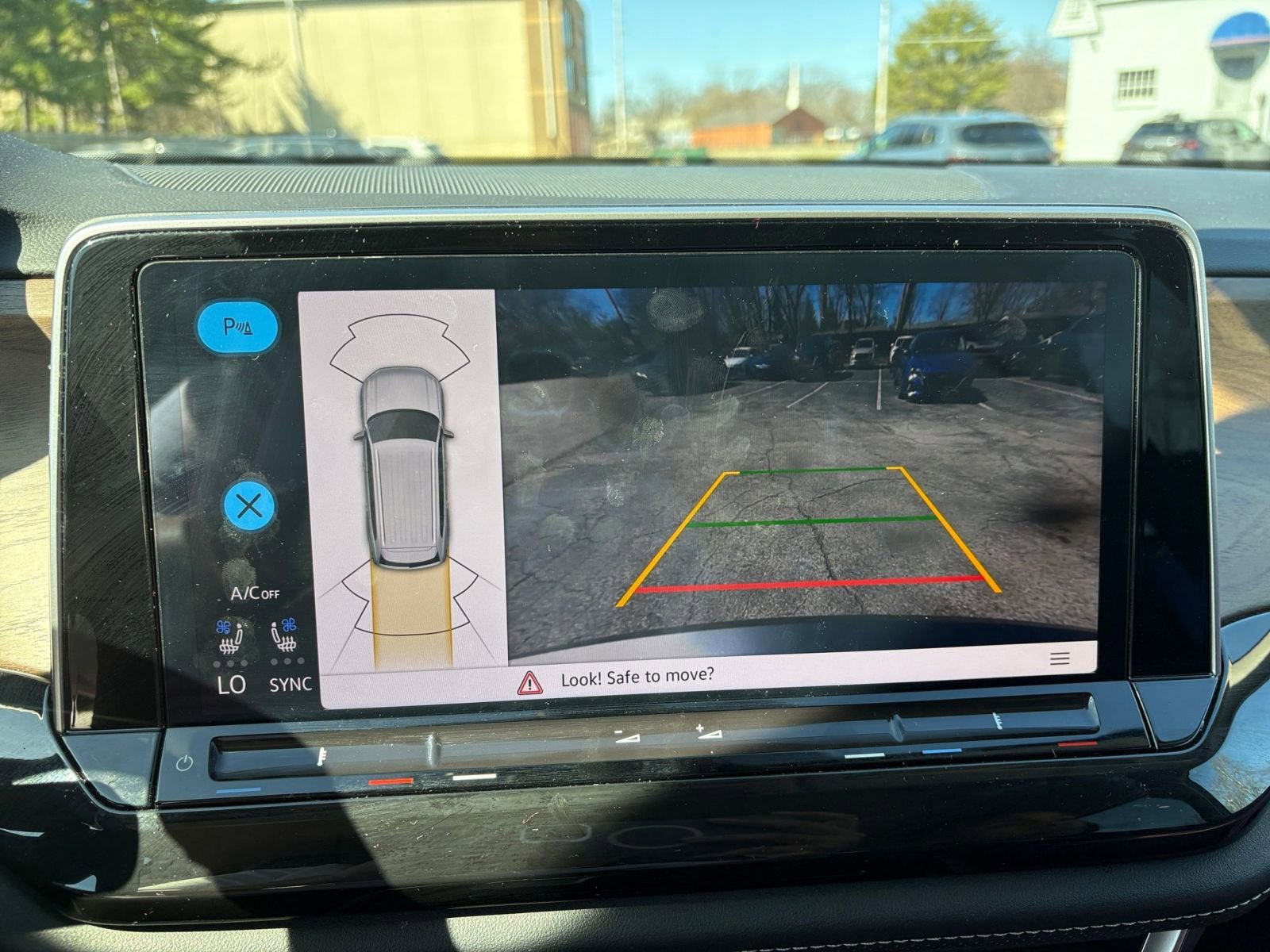 Thumbnail: 2025 Volkswagen Atlas - 23