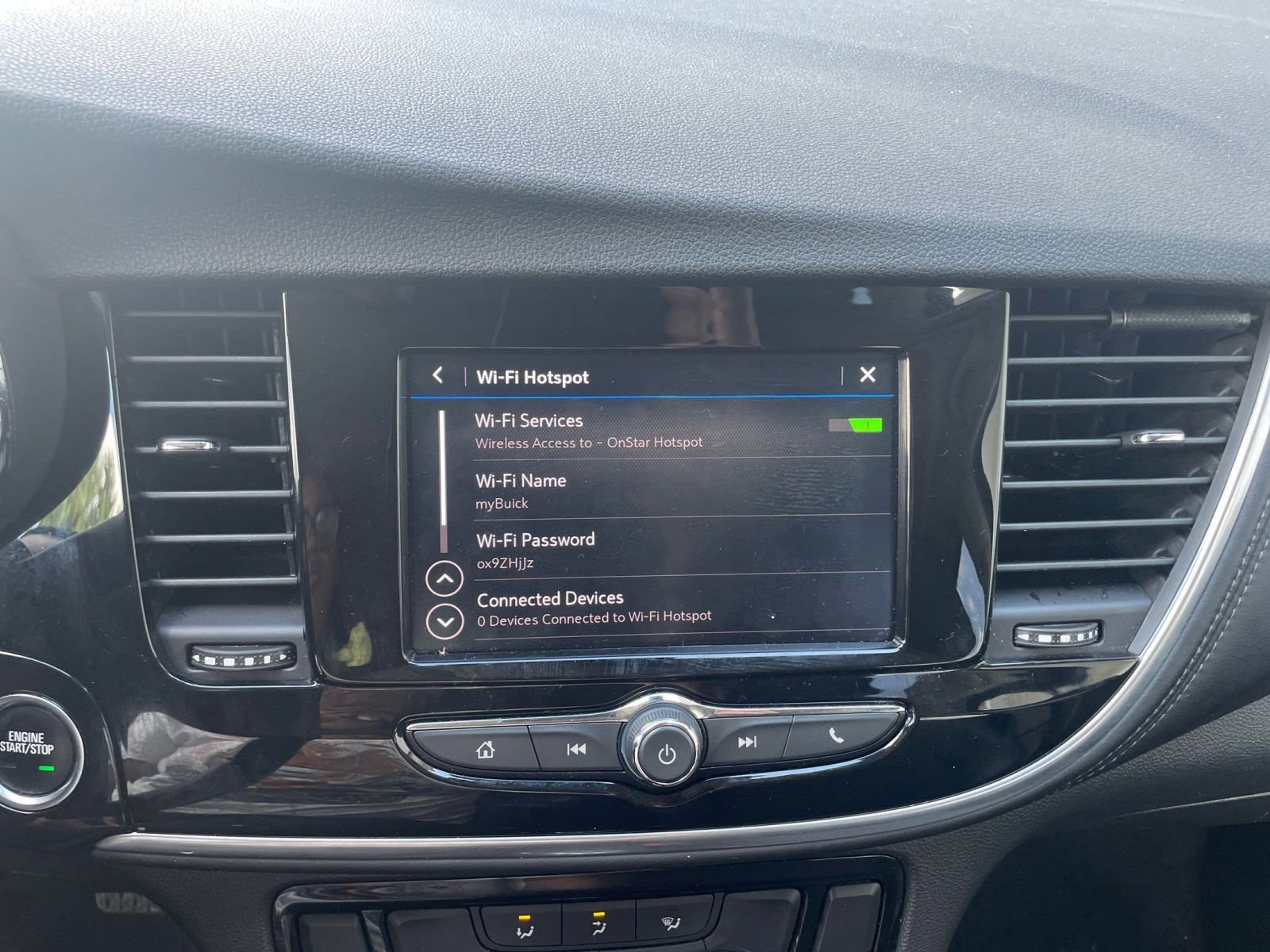 Thumbnail: 2022 Buick Encore - 21