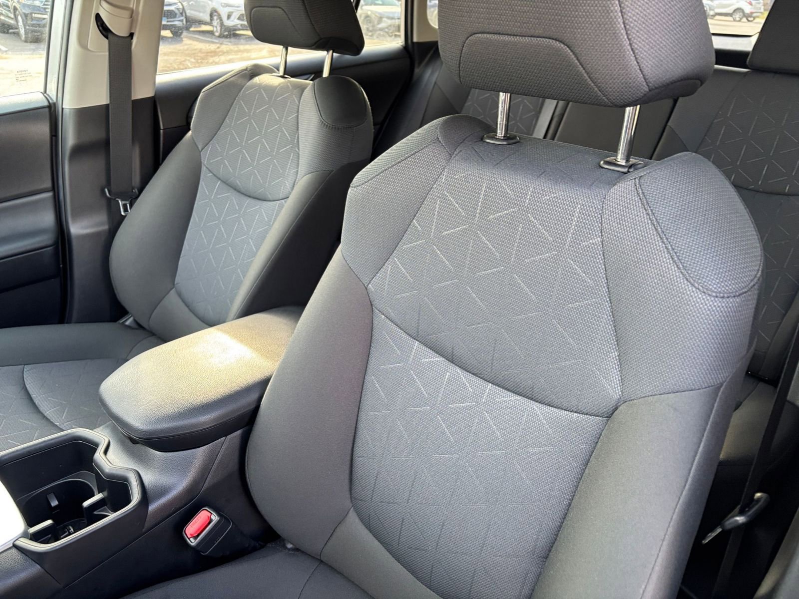 Thumbnail: 2025 Toyota RAV4 - 34