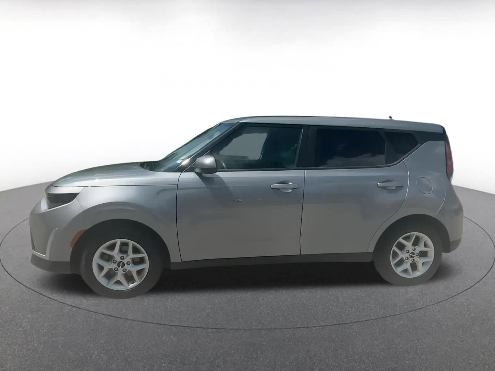 Thumbnail: 2023 Kia Soul - 8