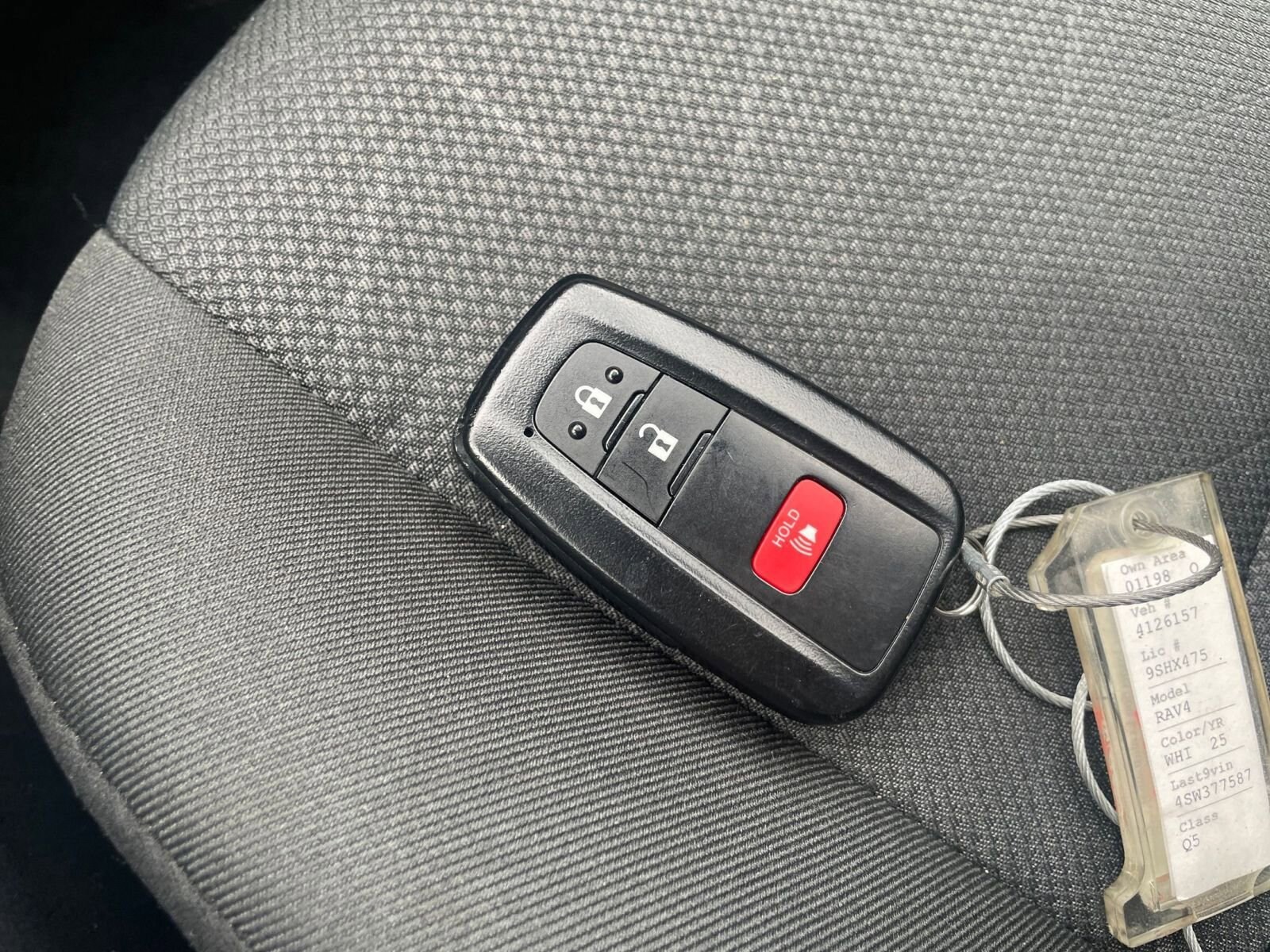 Thumbnail: 2025 Toyota RAV4 - 22