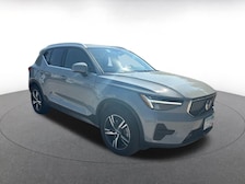 2024 Volvo XC40 B5 Core -
                  St. Louis, MO