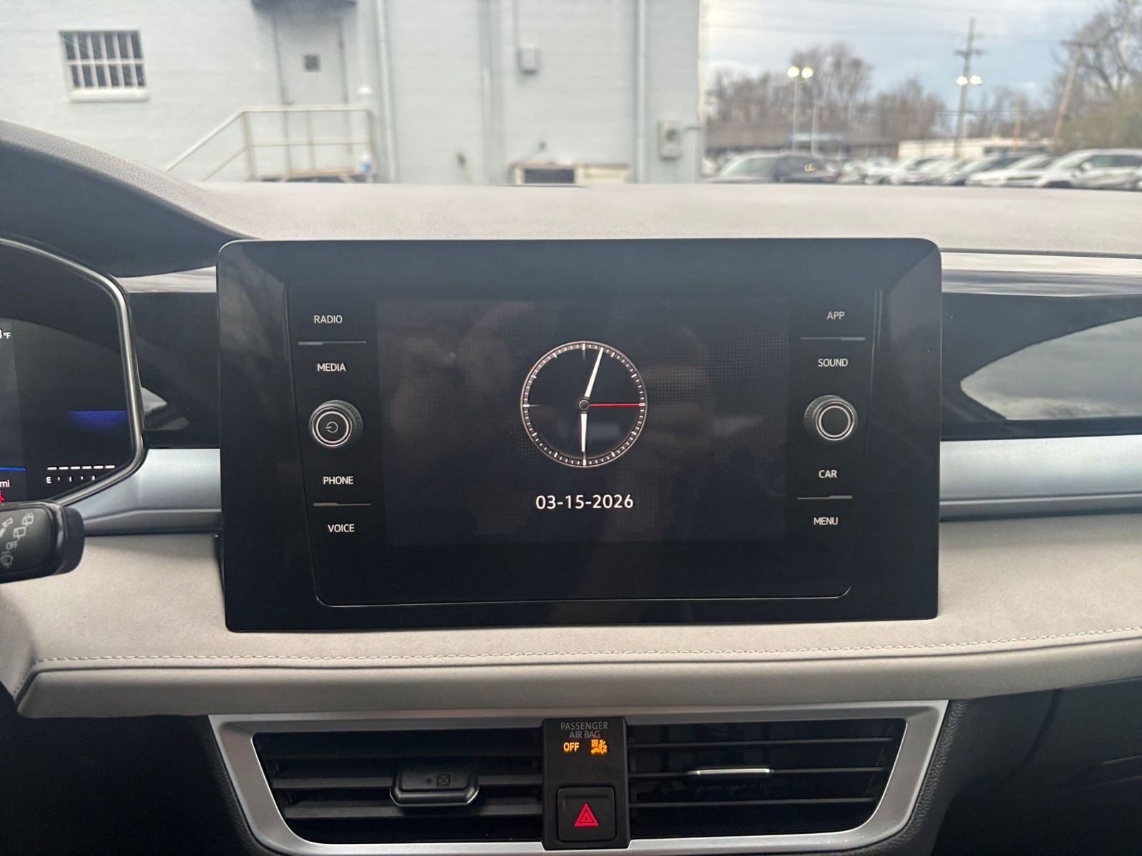 Thumbnail: 2025 Volkswagen Taos - 20