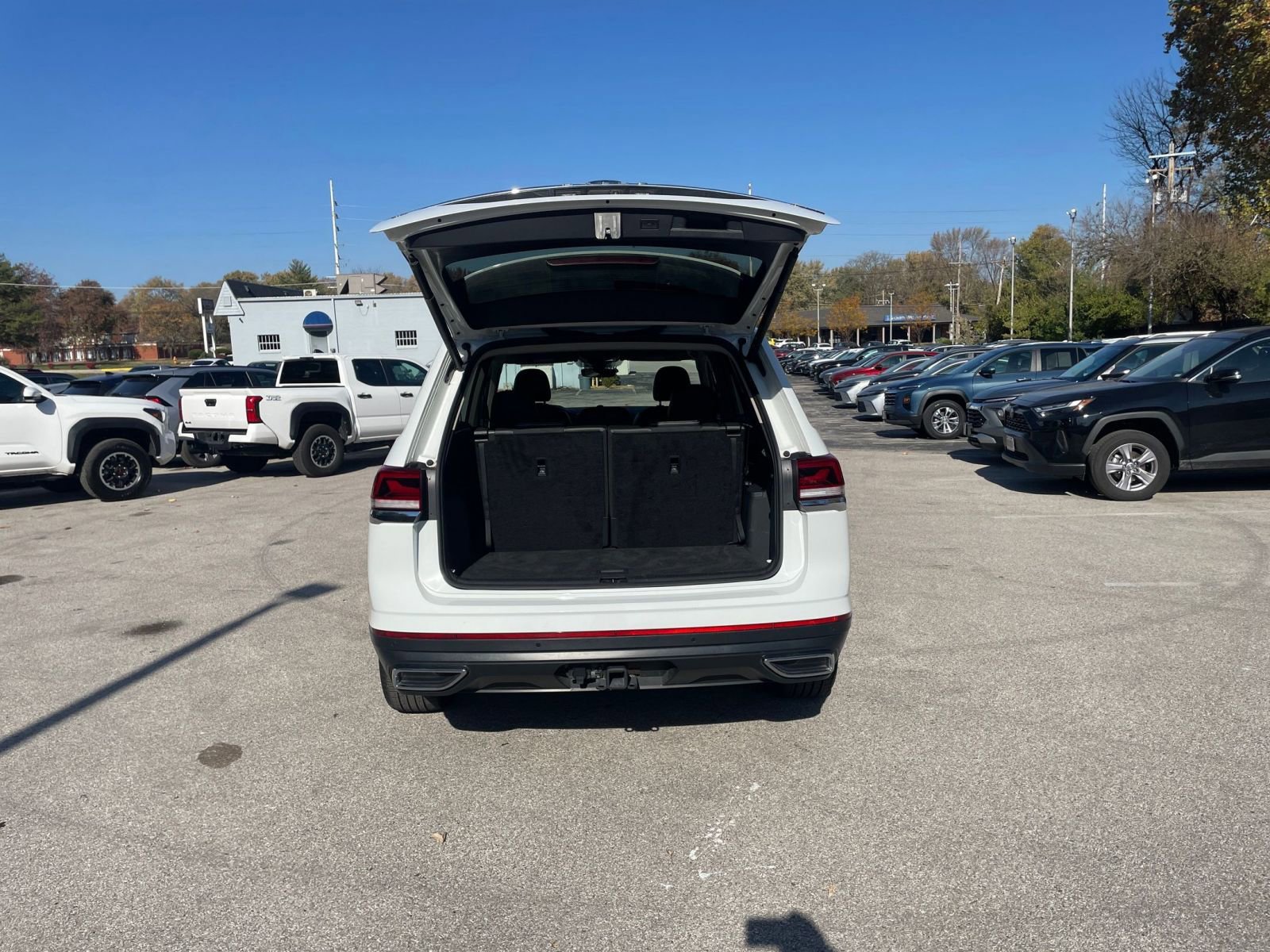 Thumbnail: 2025 Volkswagen Atlas - 29