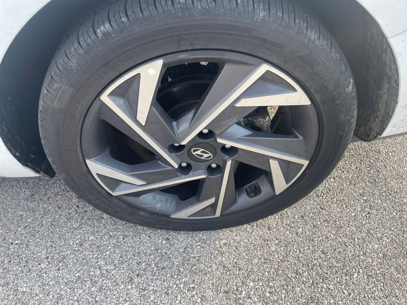 Thumbnail: 2025 Hyundai Elantra - 28