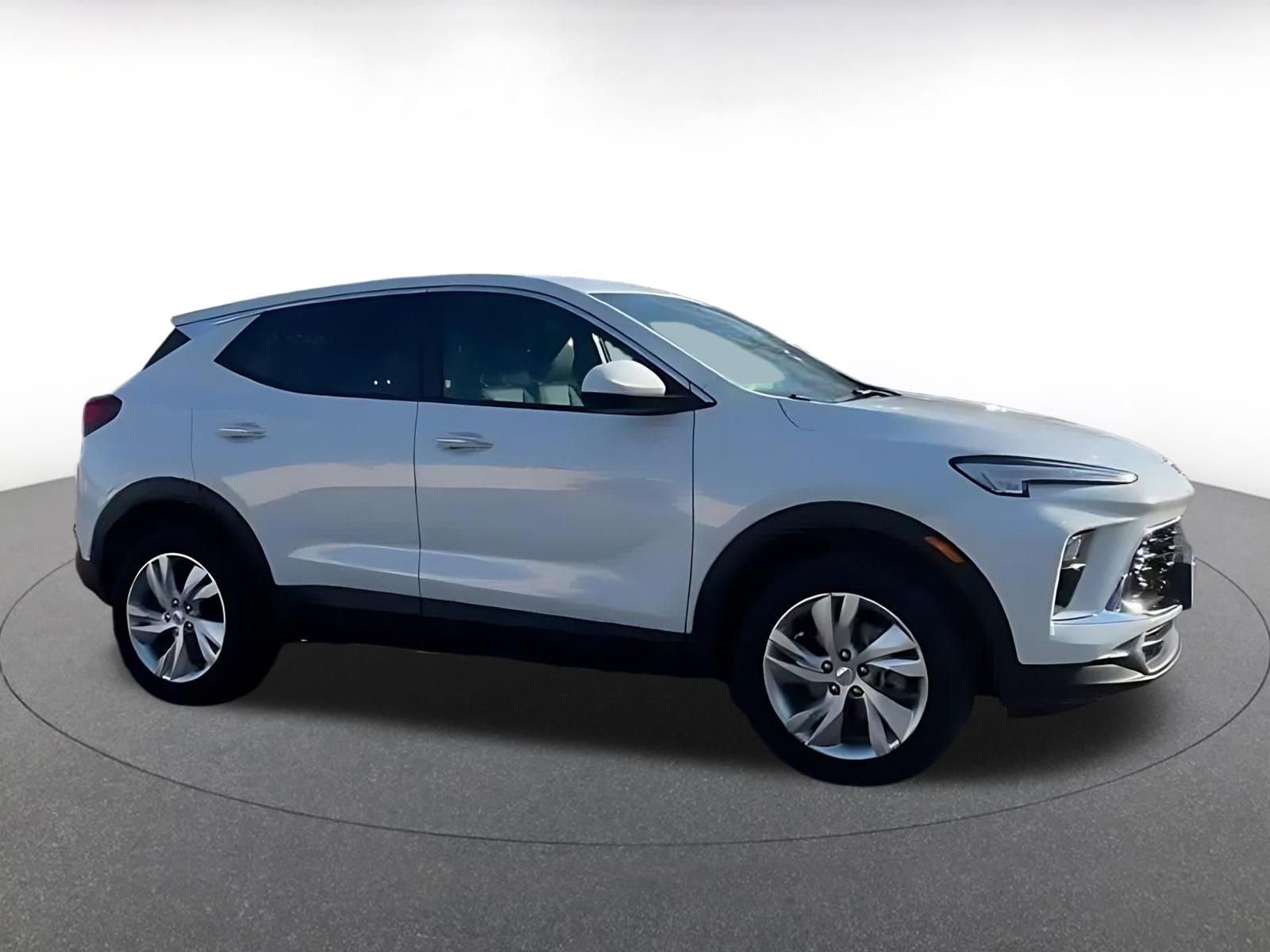 Thumbnail: 2025 Buick Encore GX - 3