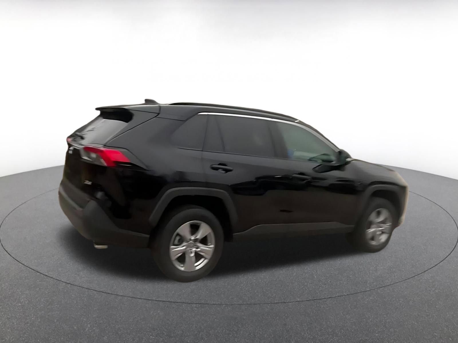 Thumbnail: 2025 Toyota RAV4 - 15