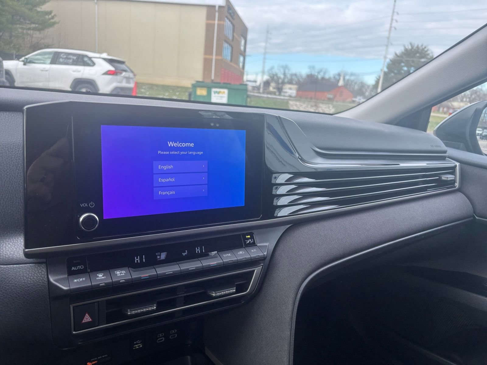 Thumbnail: 2025 Toyota Camry - 33