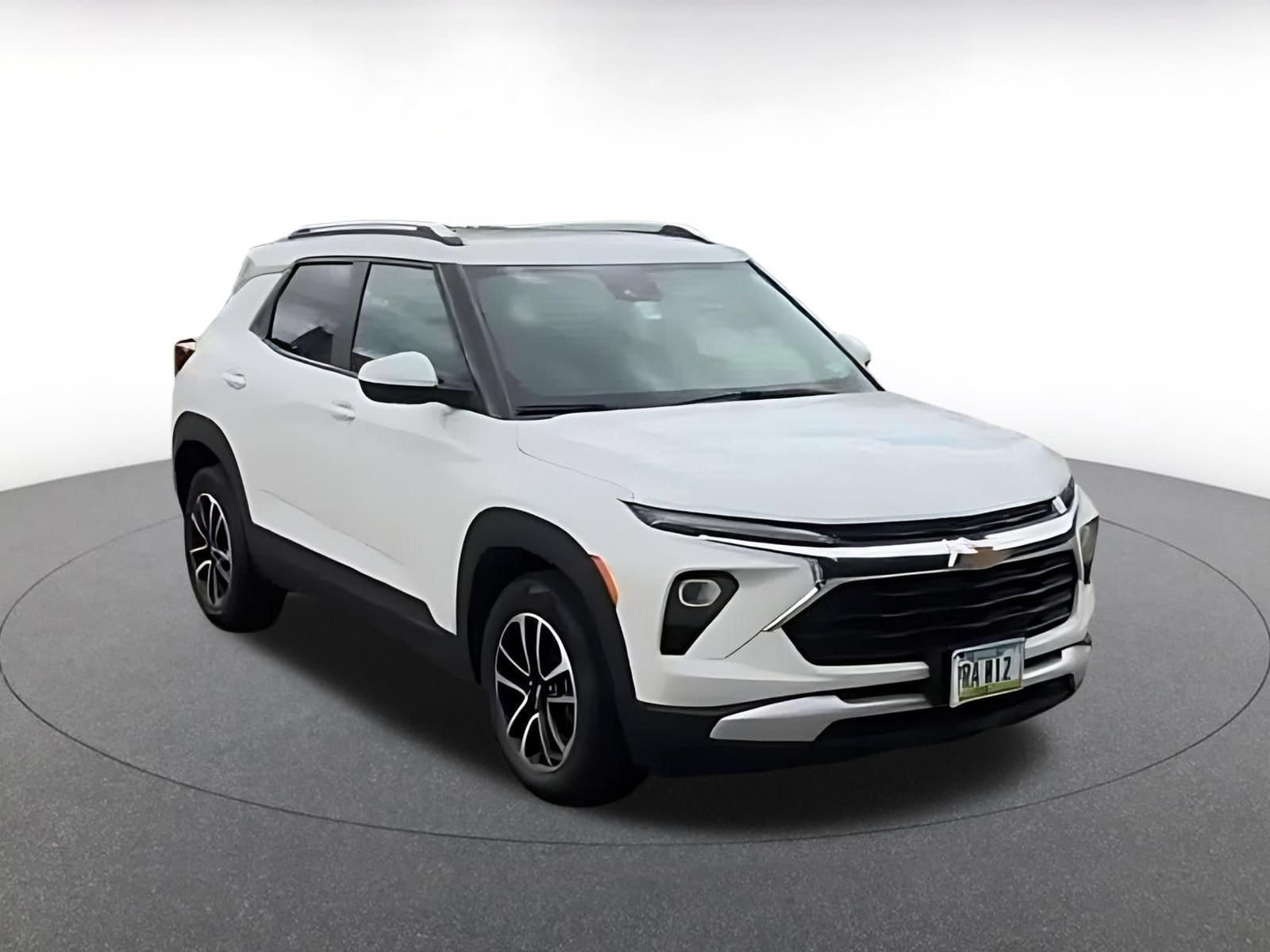 Thumbnail: 2025 Chevrolet TrailBlazer - 3