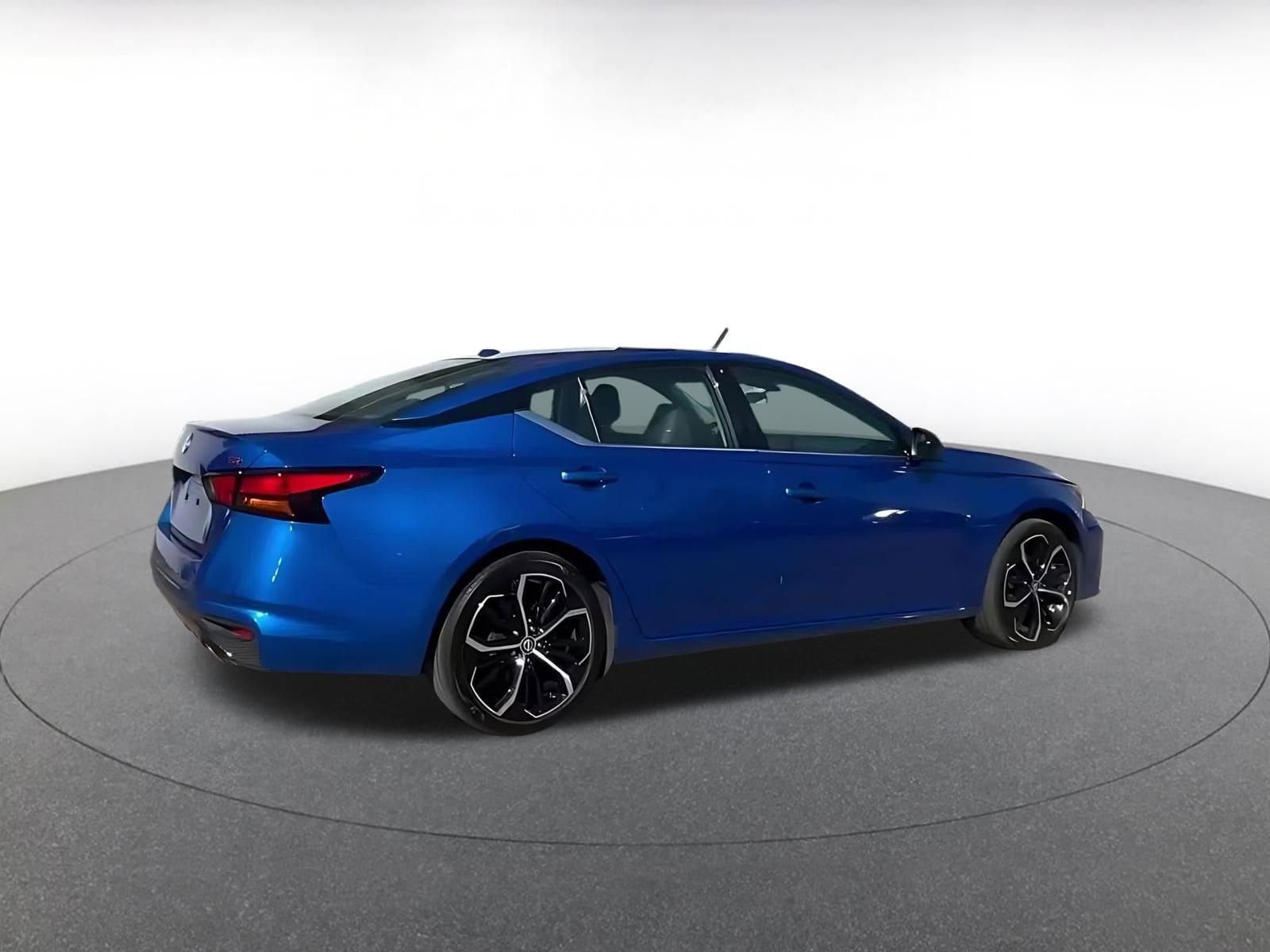 Thumbnail: 2025 Nissan Altima - 12