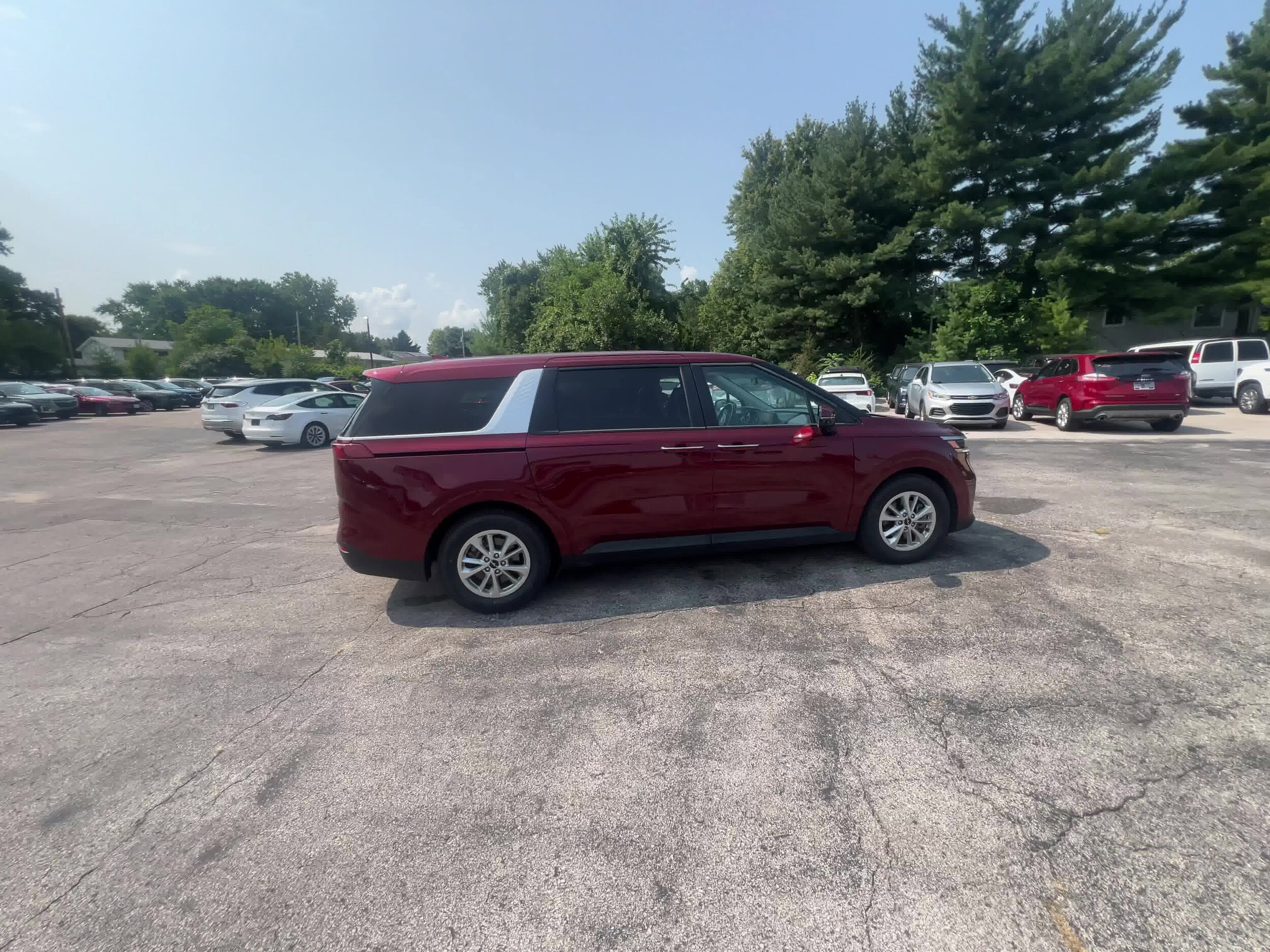 2023 Kia Carnival LX 16