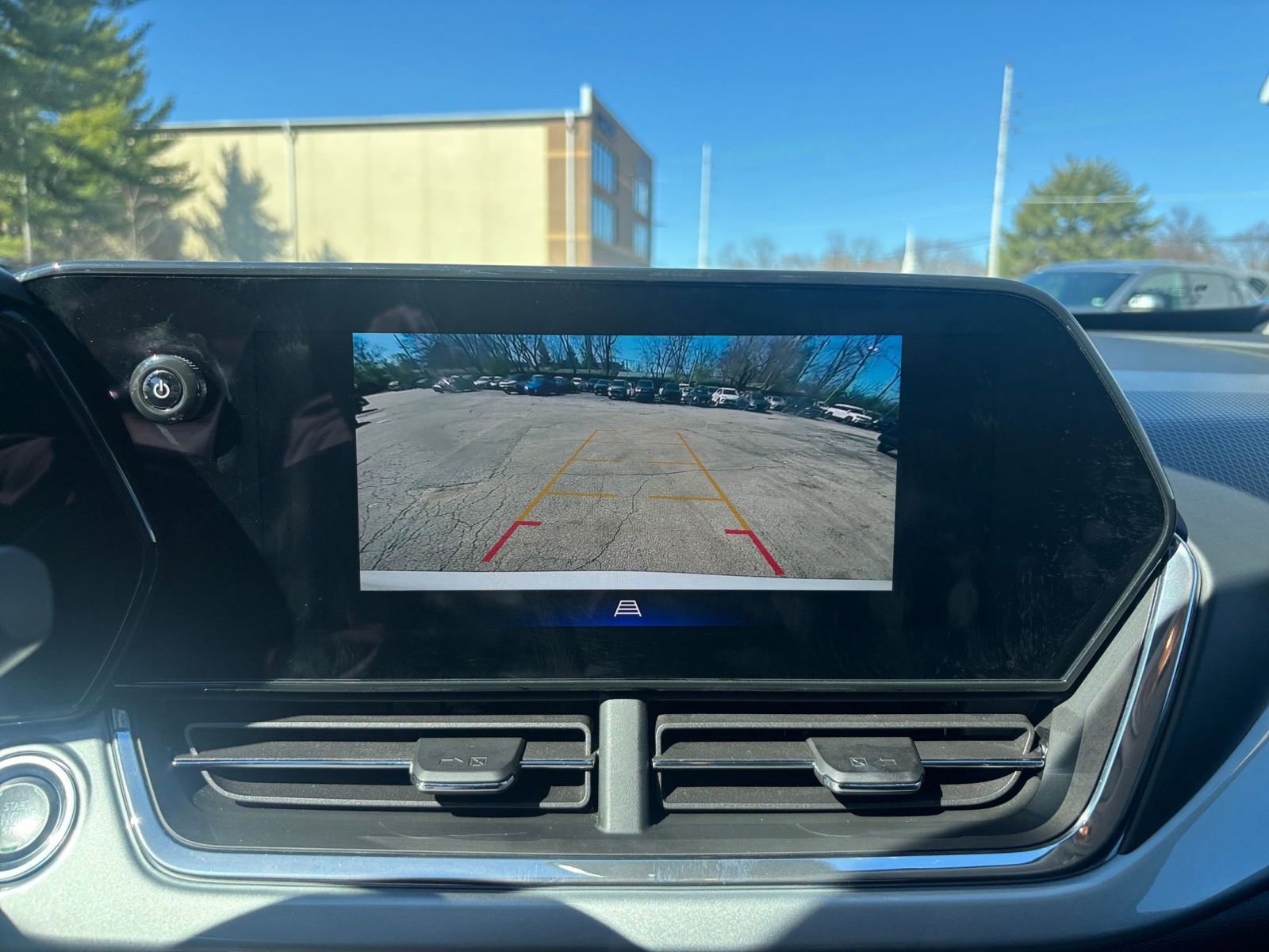 Thumbnail: 2025 Chevrolet Trax - 22