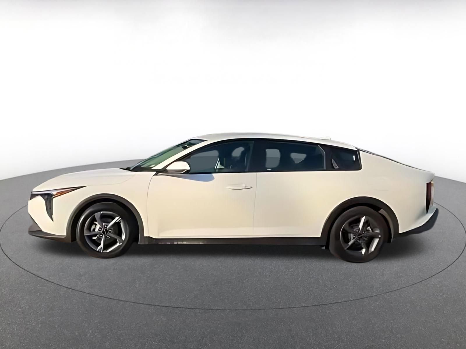 Thumbnail: 2025 Kia K4 - 15