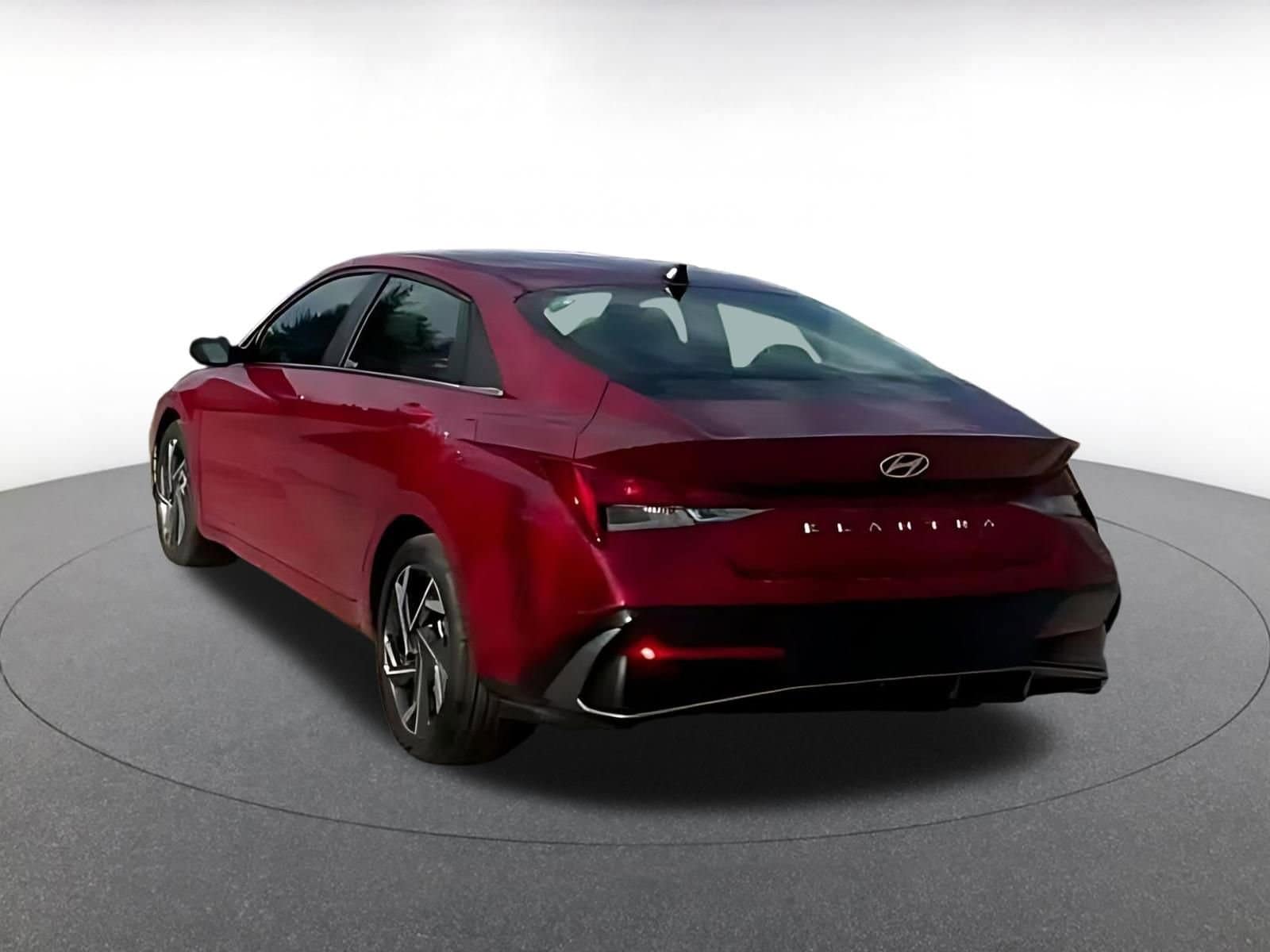 Thumbnail: 2025 Hyundai Elantra - 10