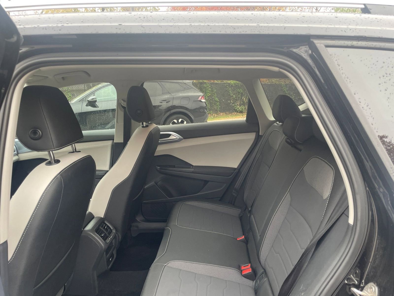 Thumbnail: 2025 Volkswagen Taos - 23