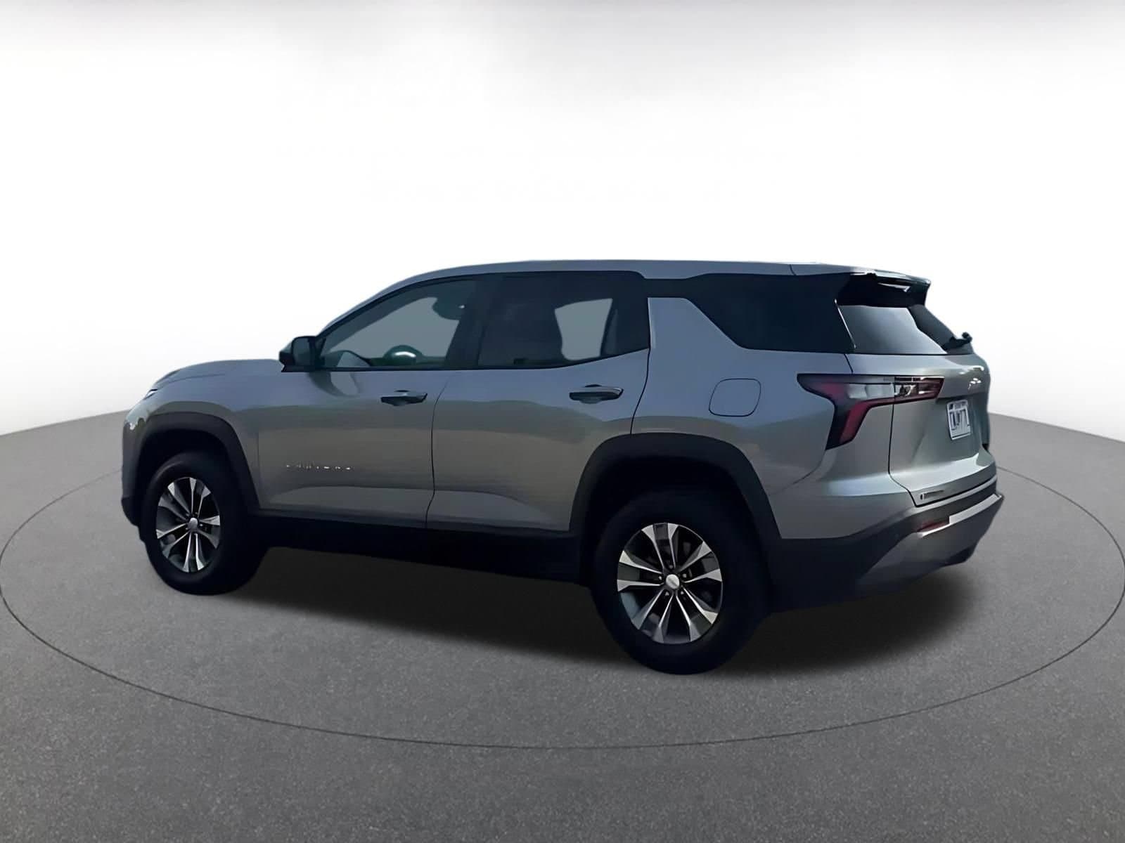 Thumbnail: 2025 Chevrolet Equinox - 10