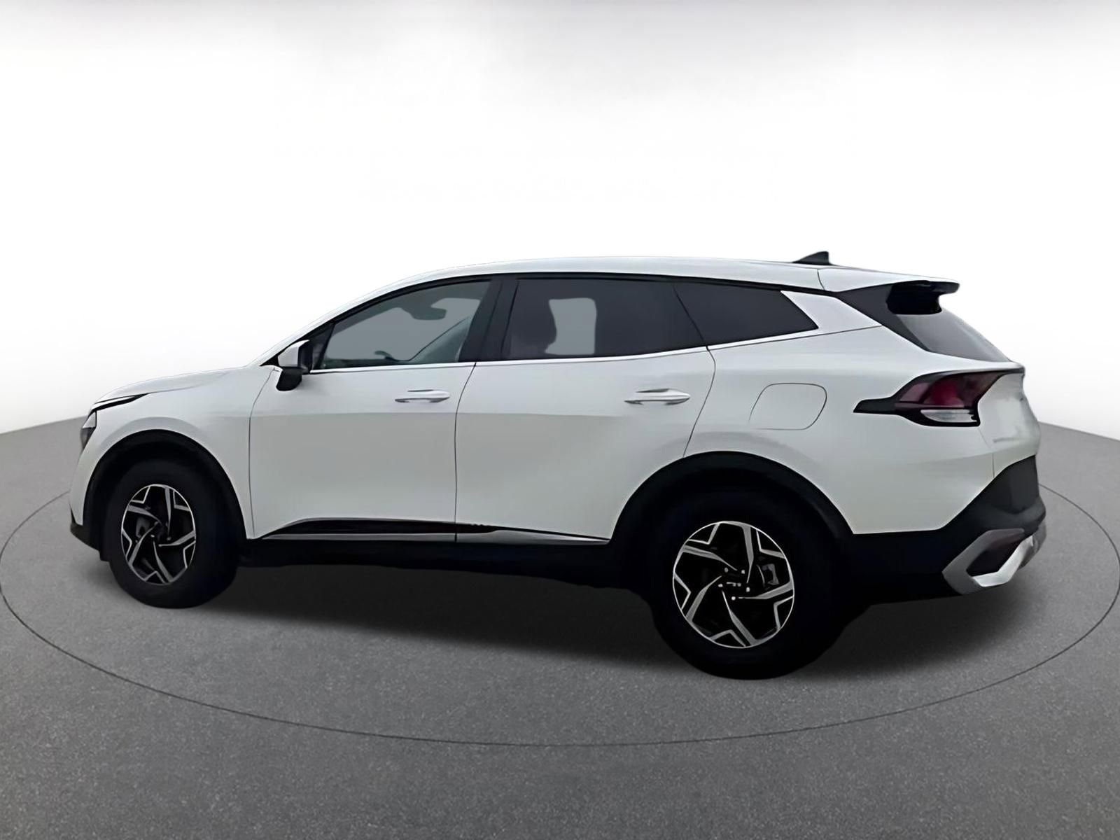 Thumbnail: 2025 Kia Sportage - 10