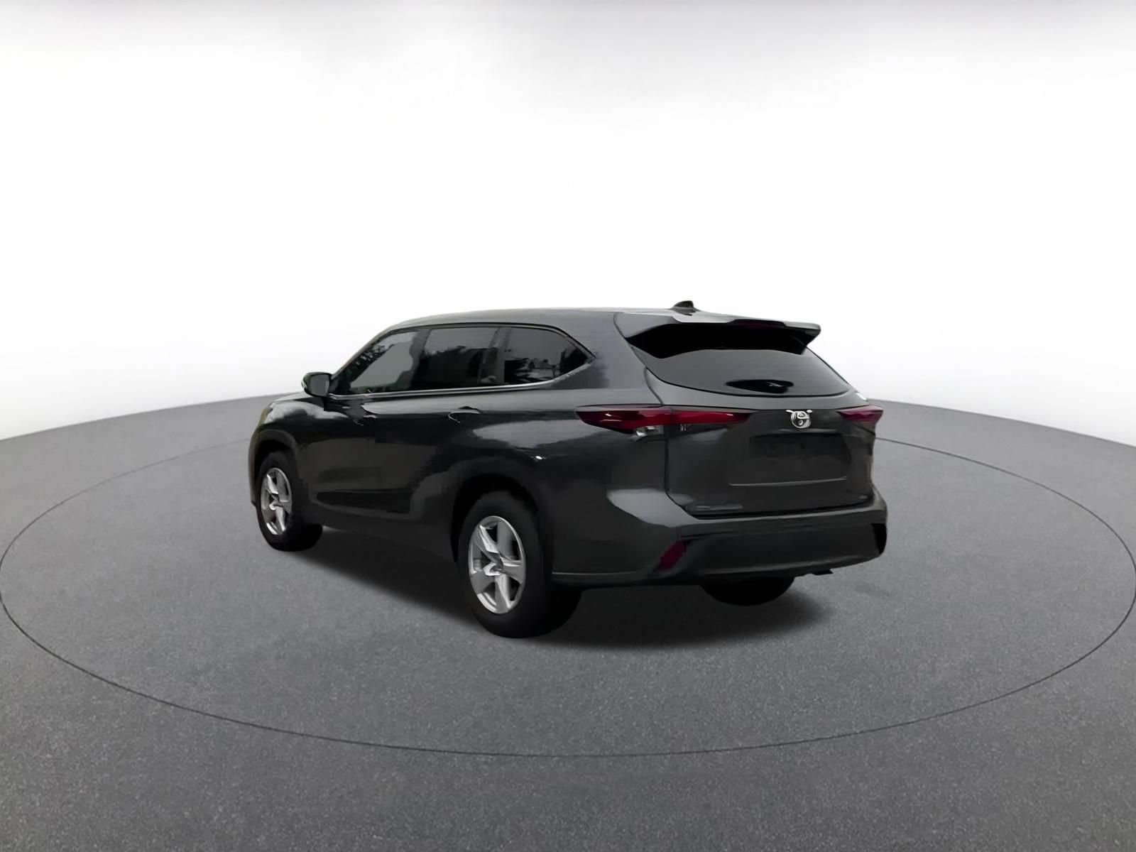 Thumbnail: 2025 Toyota Highlander - 9