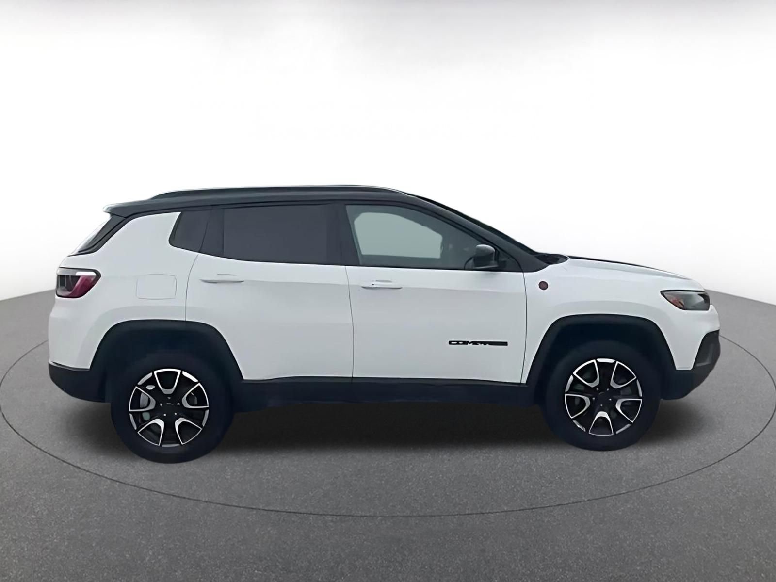 Thumbnail: 2025 Jeep Compass - 10
