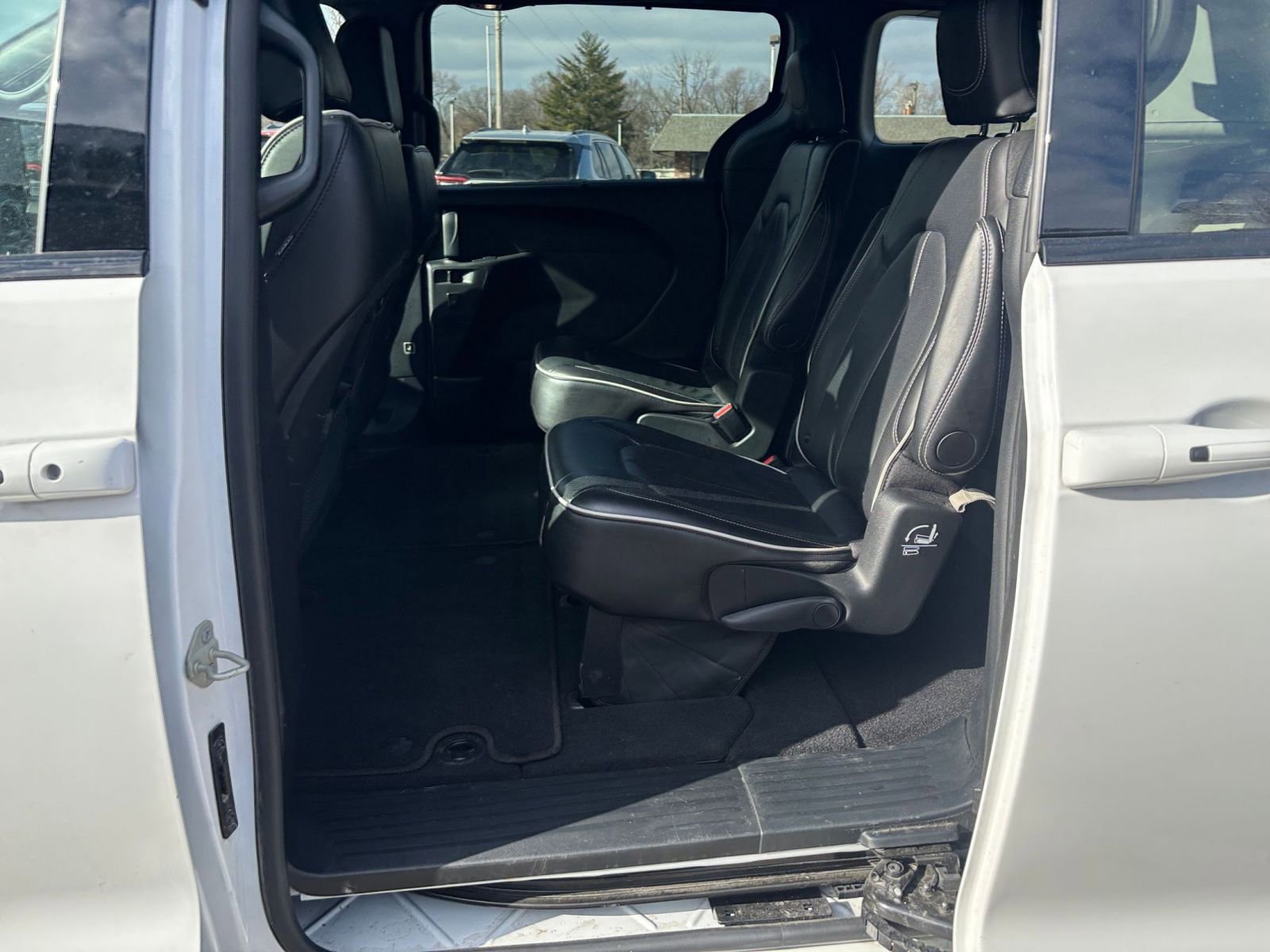 Thumbnail: 2025 Chrysler Pacifica - 27