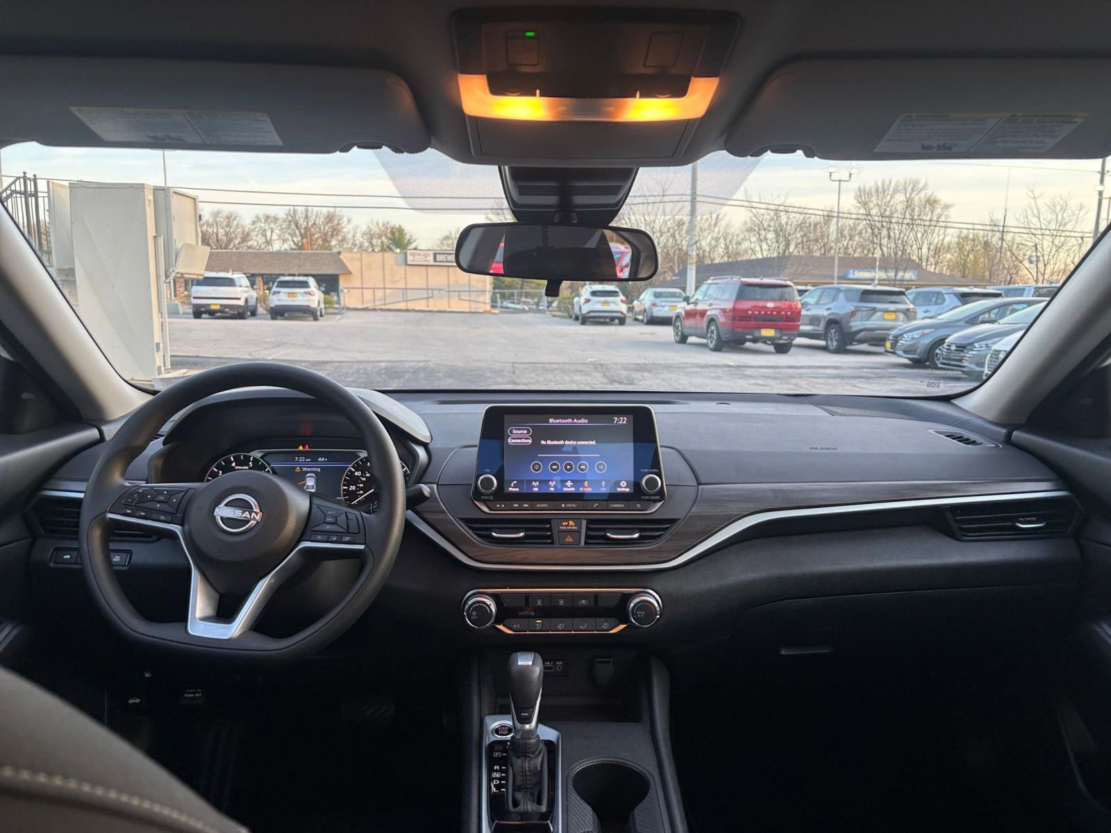 Thumbnail: 2025 Nissan Altima - 32