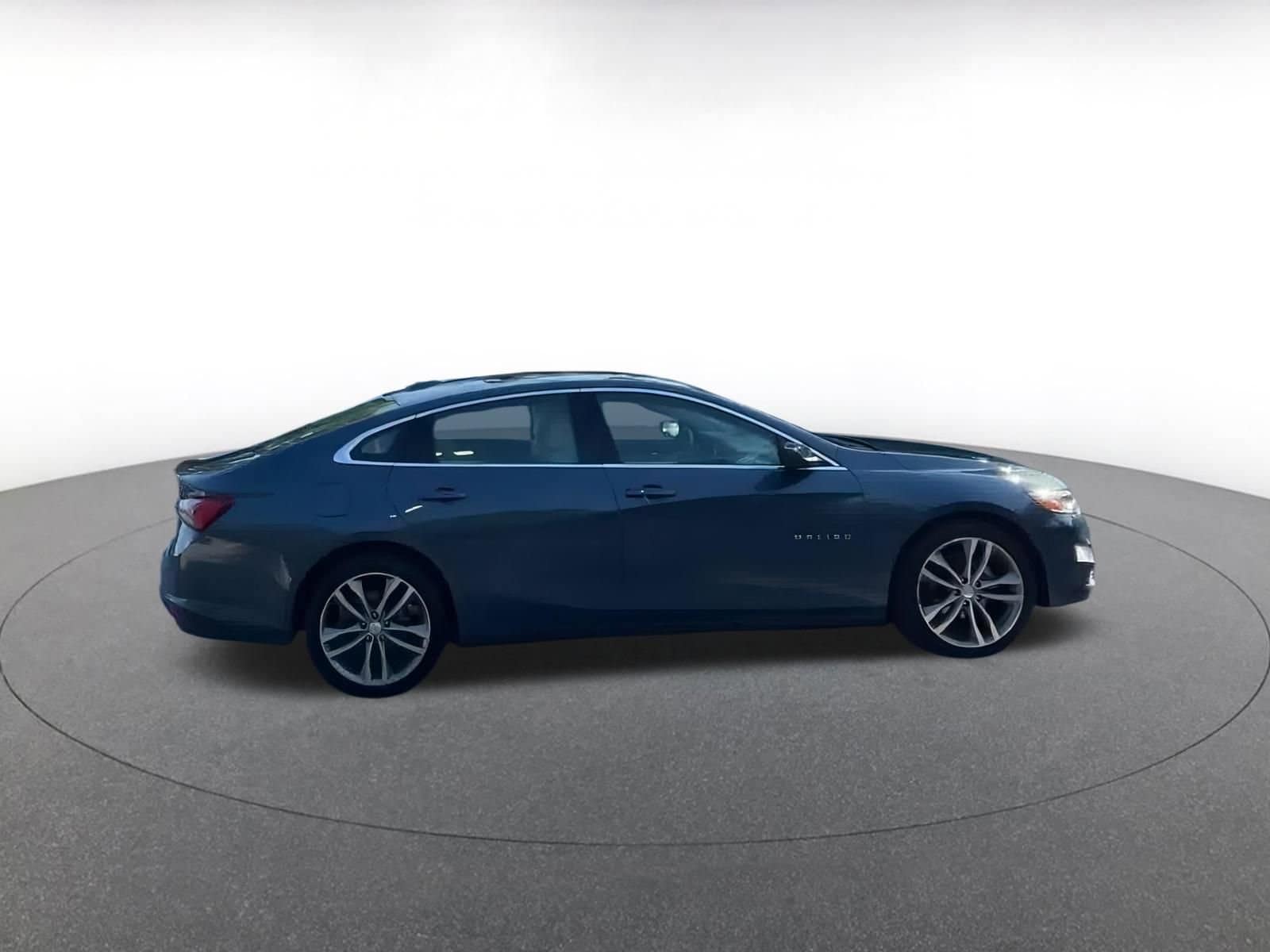 Thumbnail: 2024 Chevrolet Malibu - 15