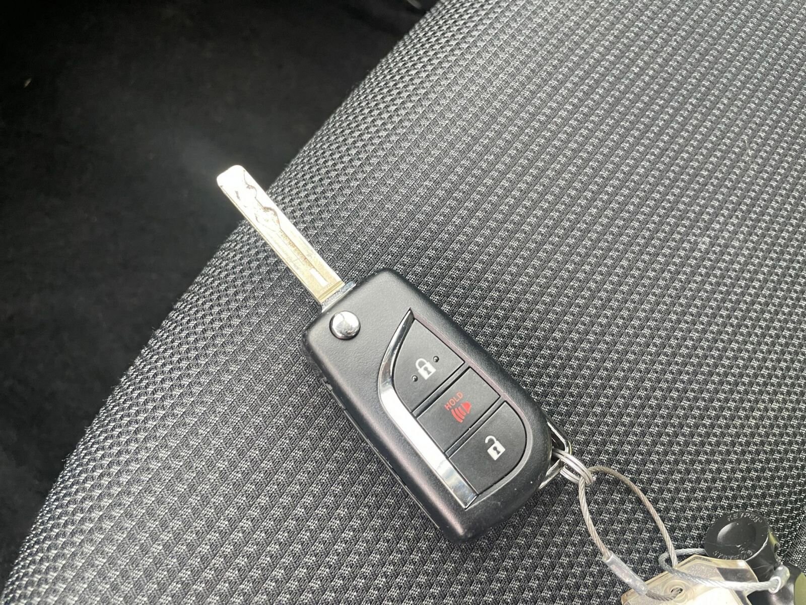 Thumbnail: 2025 Toyota RAV4 - 22