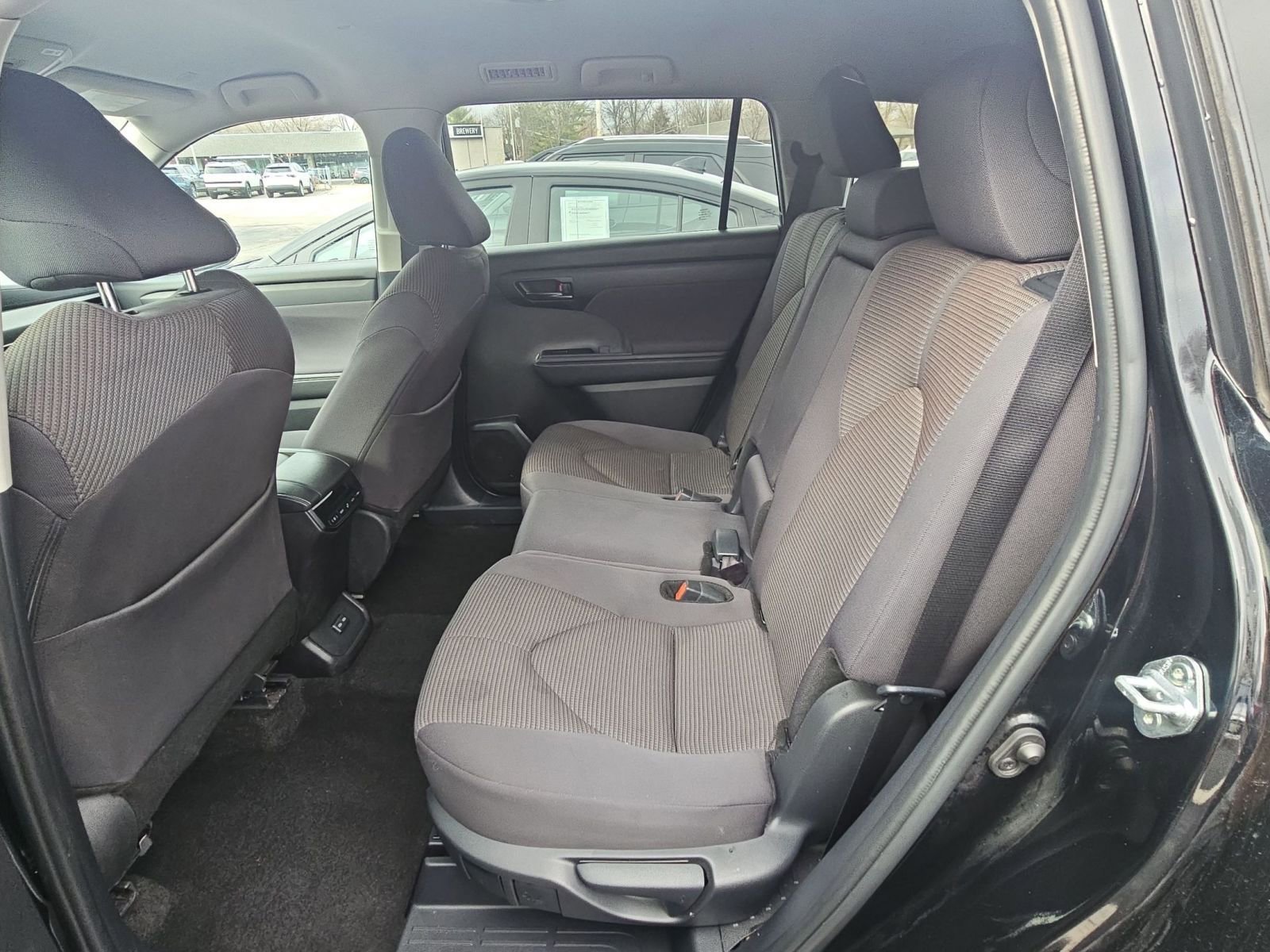 Thumbnail: 2025 Toyota Highlander - 10