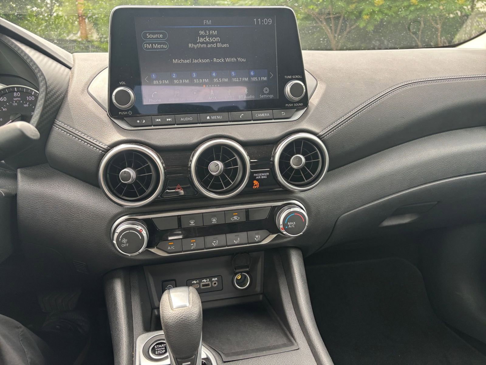 2024 Nissan Sentra SV 18