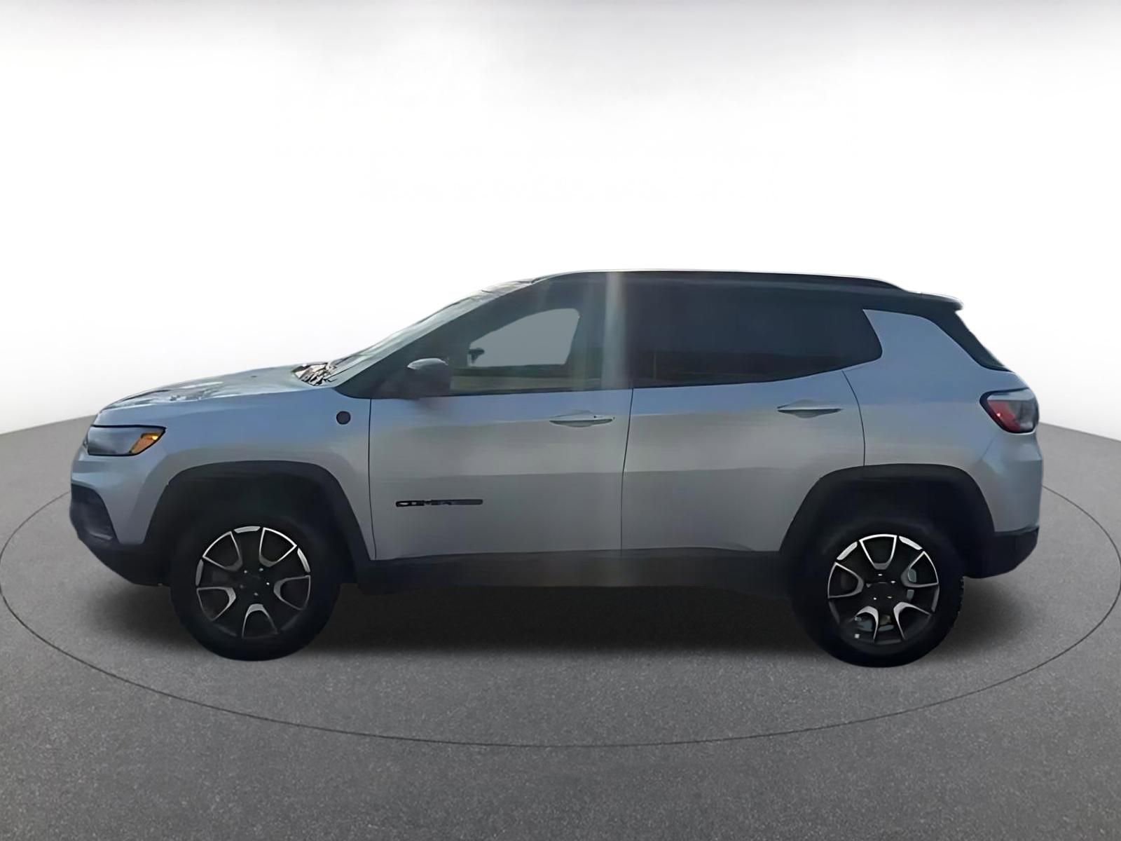 Thumbnail: 2025 Jeep Compass - 8